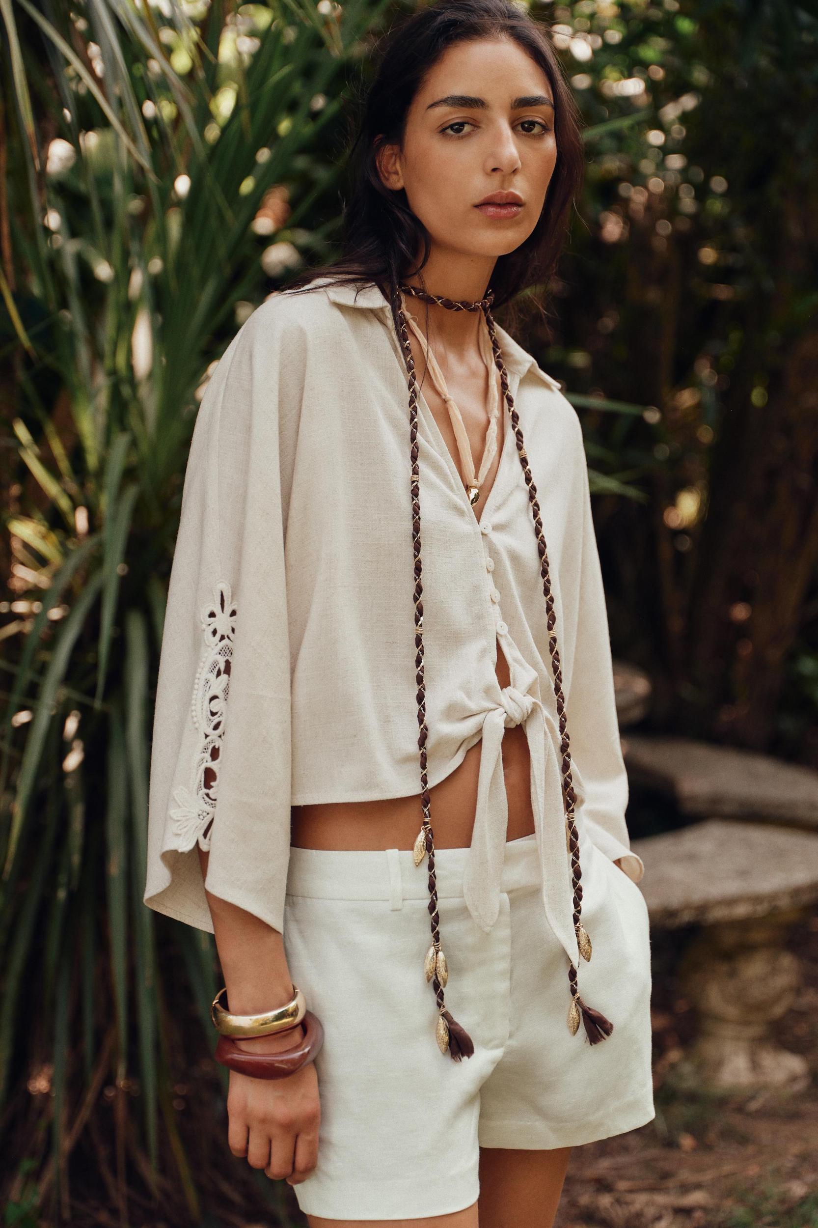 COMBINED CROCHET KNOT SHIRT Product Image