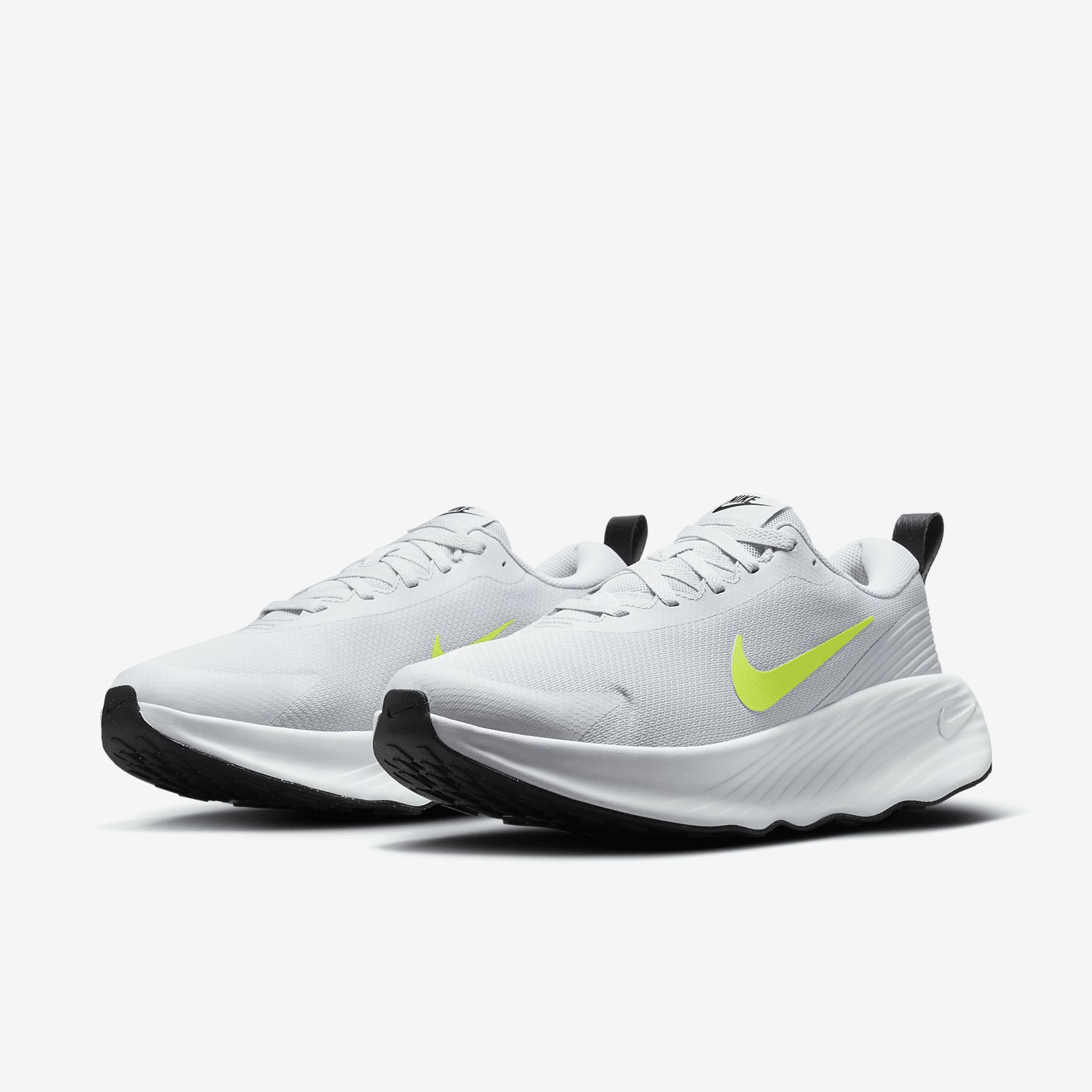 Nike Men's Promina Walking Shoes Product Image