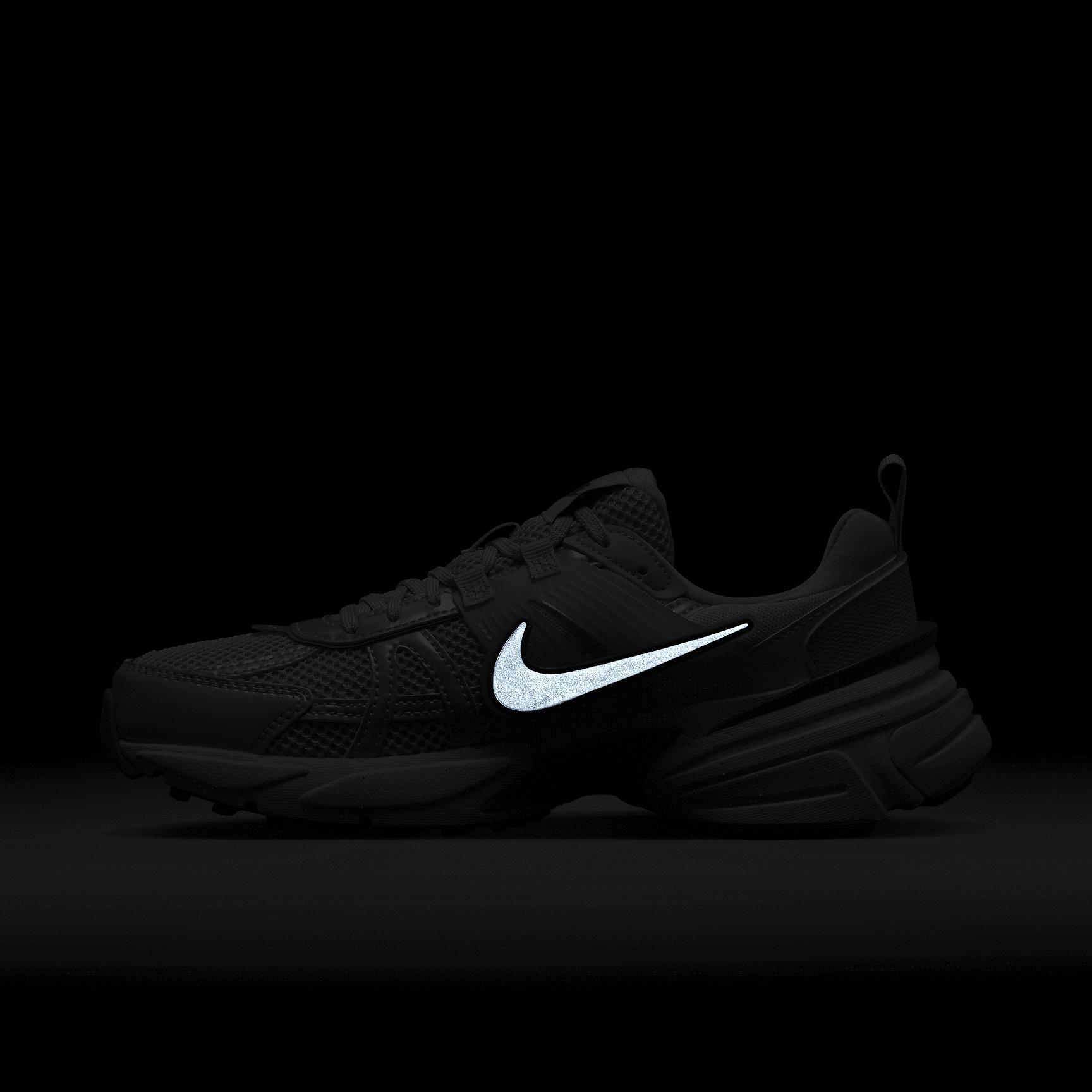 Nike V2K Run Women's Shoes Product Image