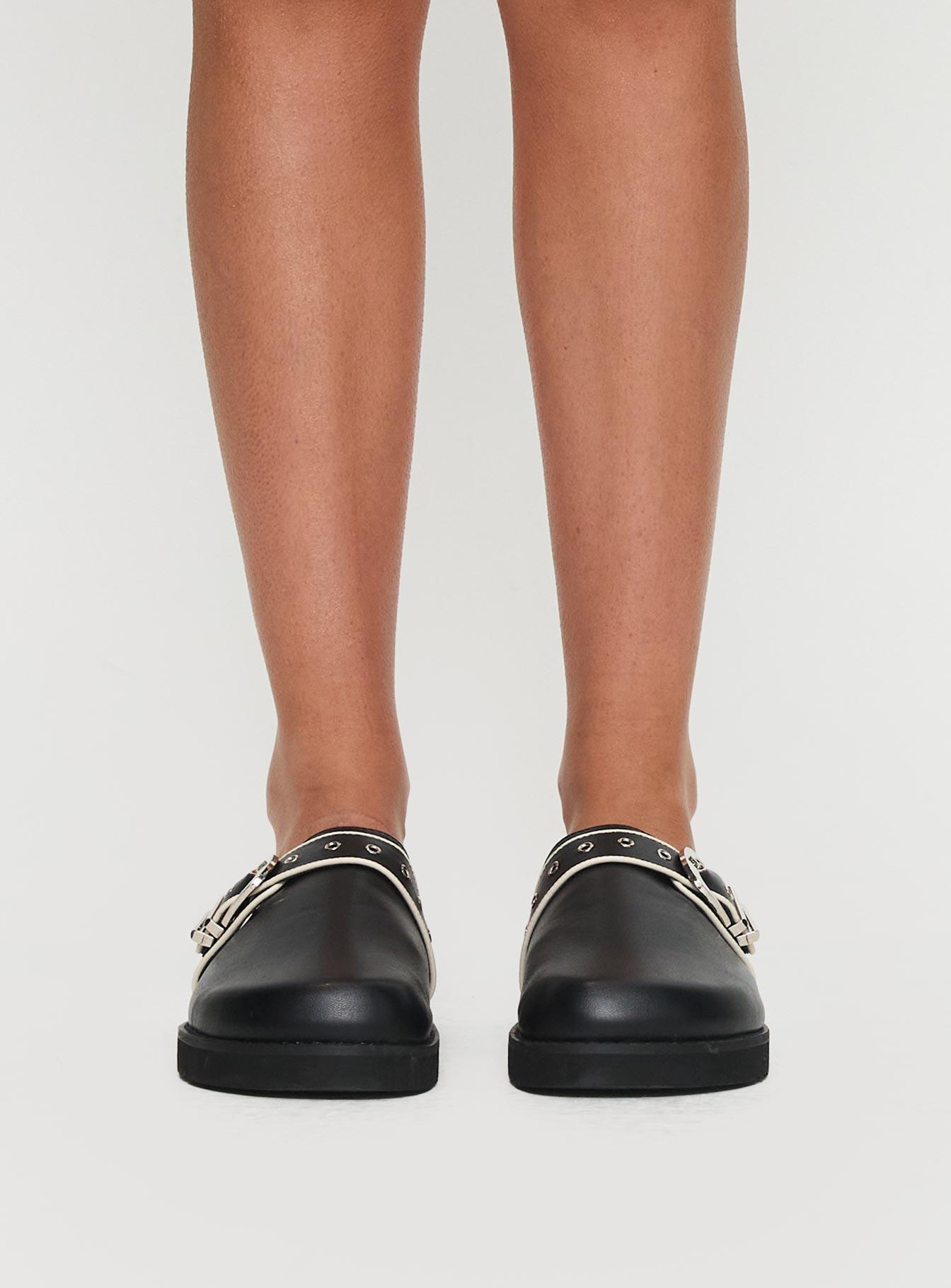Nellie Flats Black Product Image