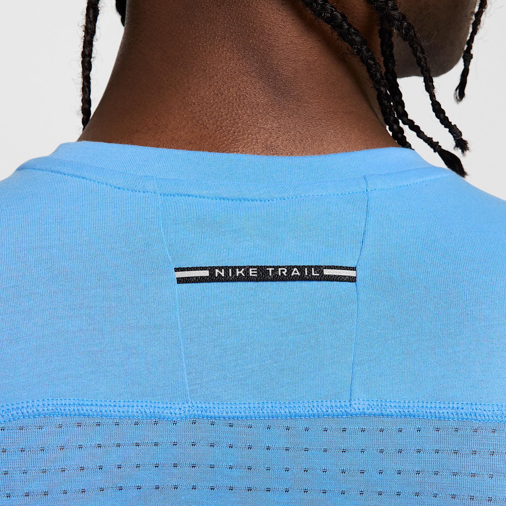 Nike Men's Solar Chase Dri-FIT ADV Short-Sleeve Running Top Product Image