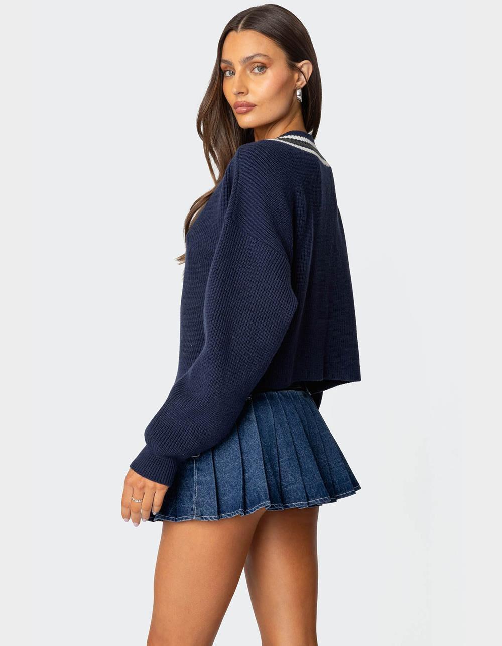 EDIKTED Lauryl V-Neck Sweater Product Image