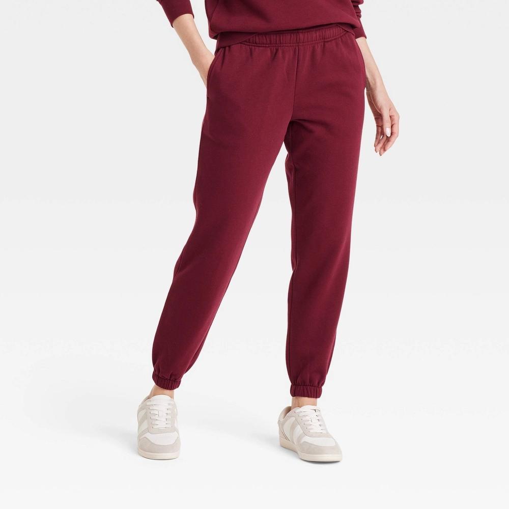 Women's Leisure Studio Mid-Rise Essential Joggers - Universal Thread™ Product Image
