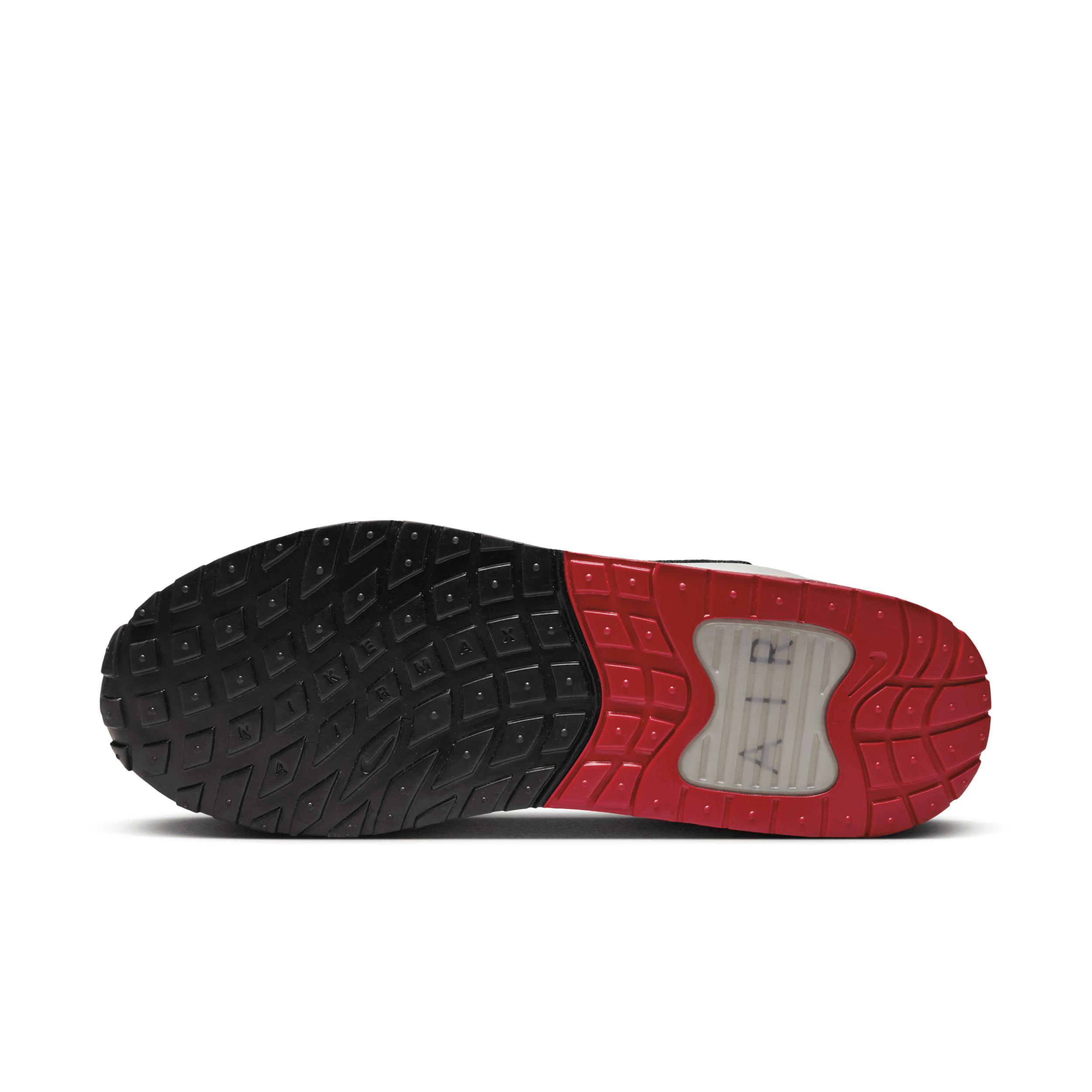 Georgia Nike Men's Air Max Solo Shoes Product Image