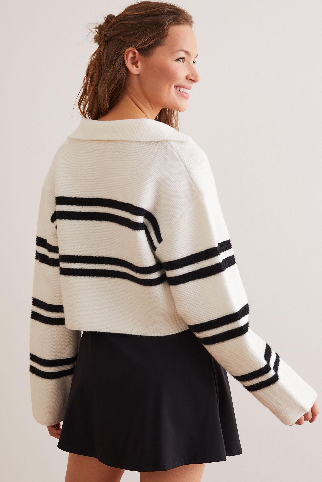 New Horizon Crop Sweater Product Image