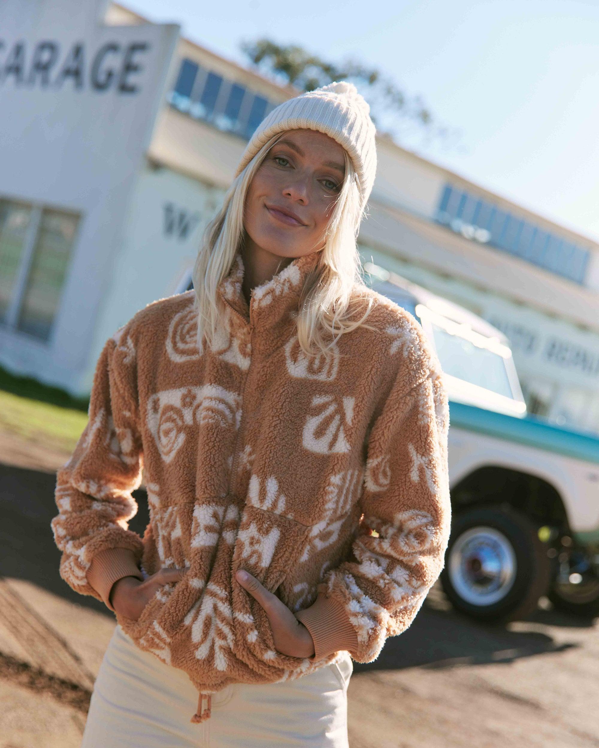 Time Off Half-Zip Fleece Pullover - Shoreline Female Product Image