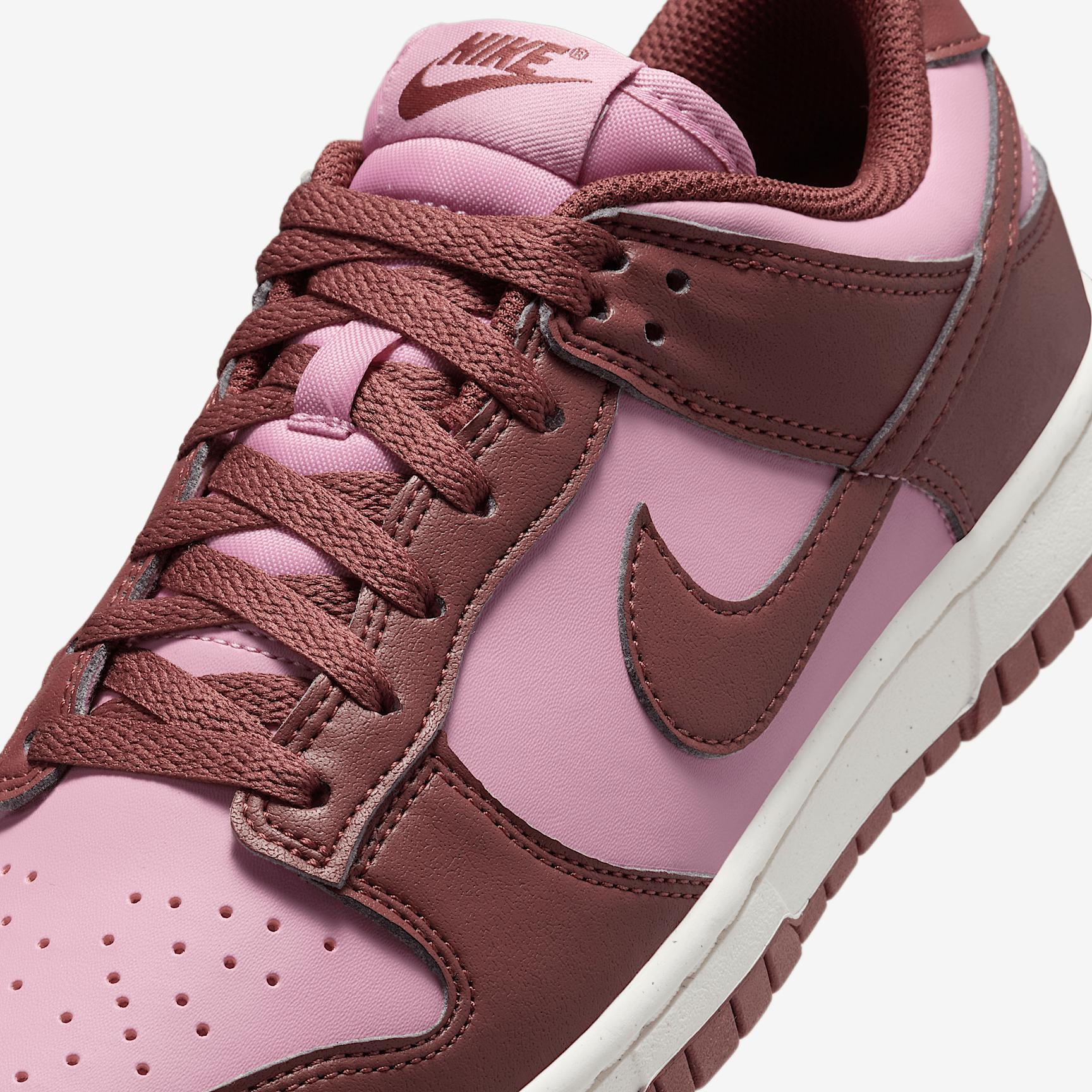 Nike Women's Dunk High Shoes Product Image
