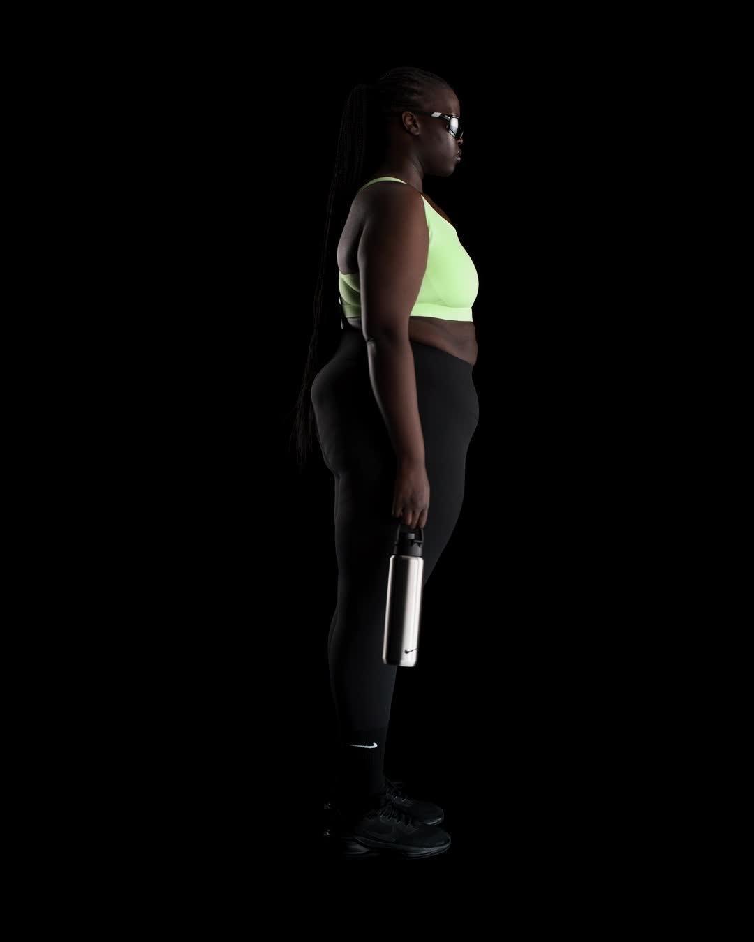 Nike Swoosh Medium Support Women's Padded Sports Bra (Plus Size) Product Image
