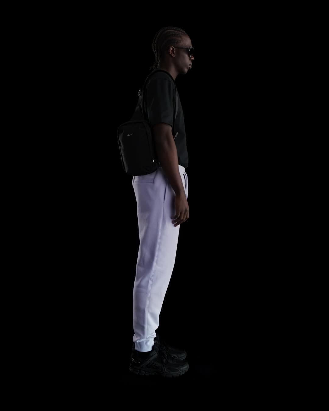 Nike Men's Club Jogger Pants Product Image