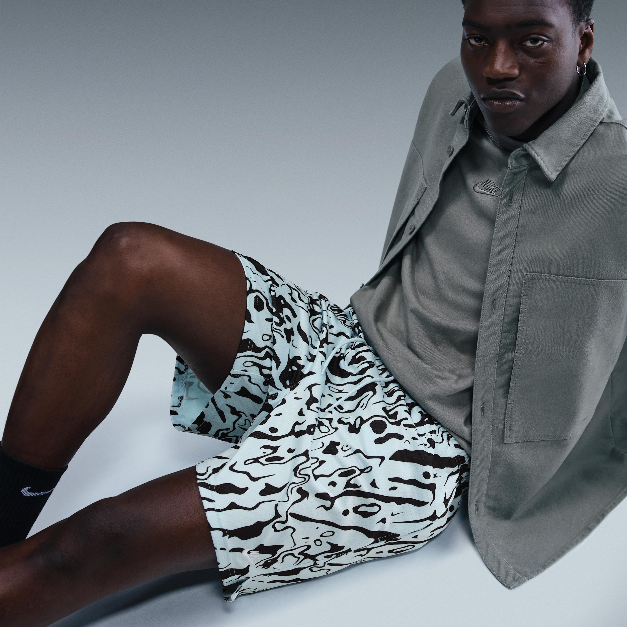 Nike Sportswear Club Men's Mesh Shorts Product Image