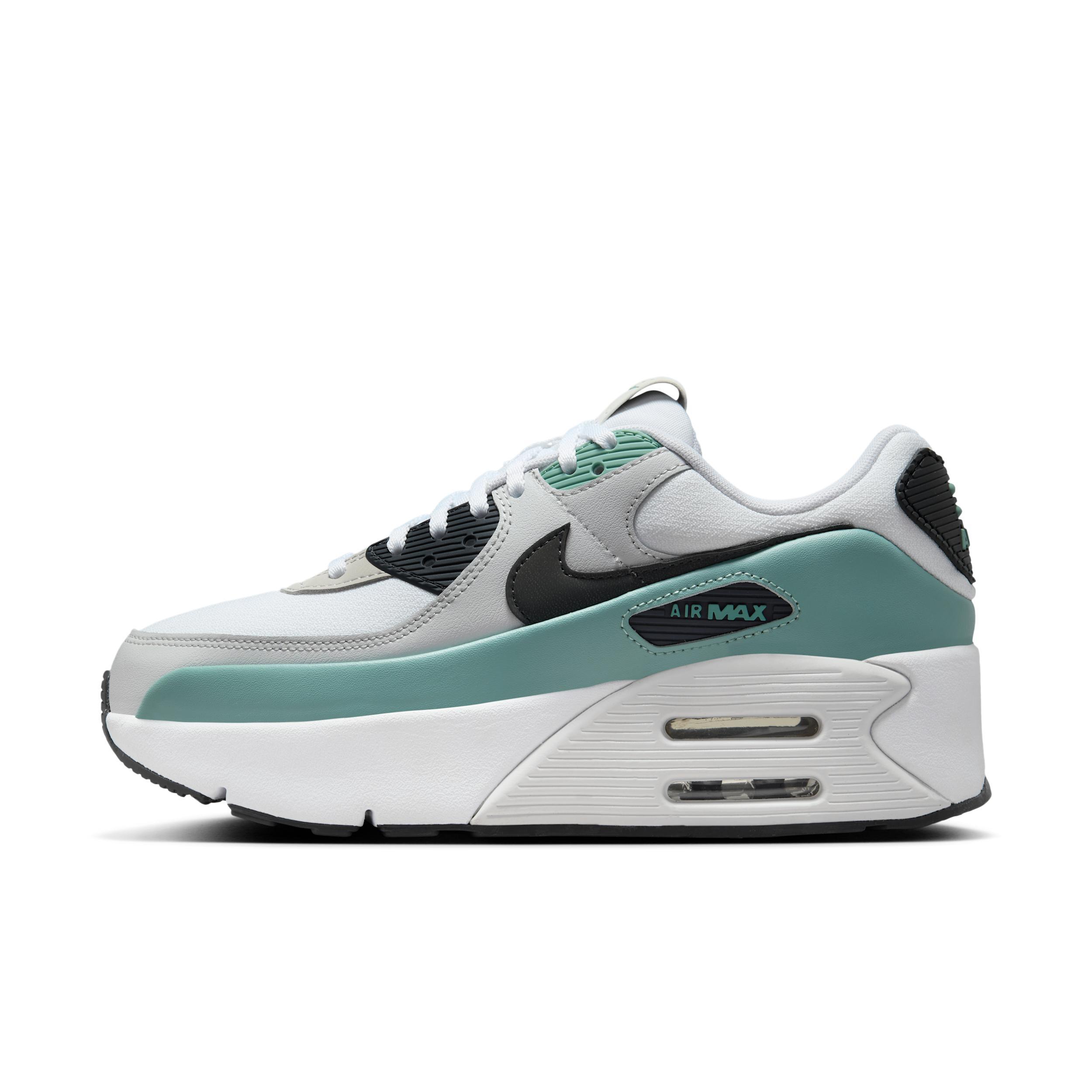 Nike Women's Air Max 90 LV Shoes Product Image