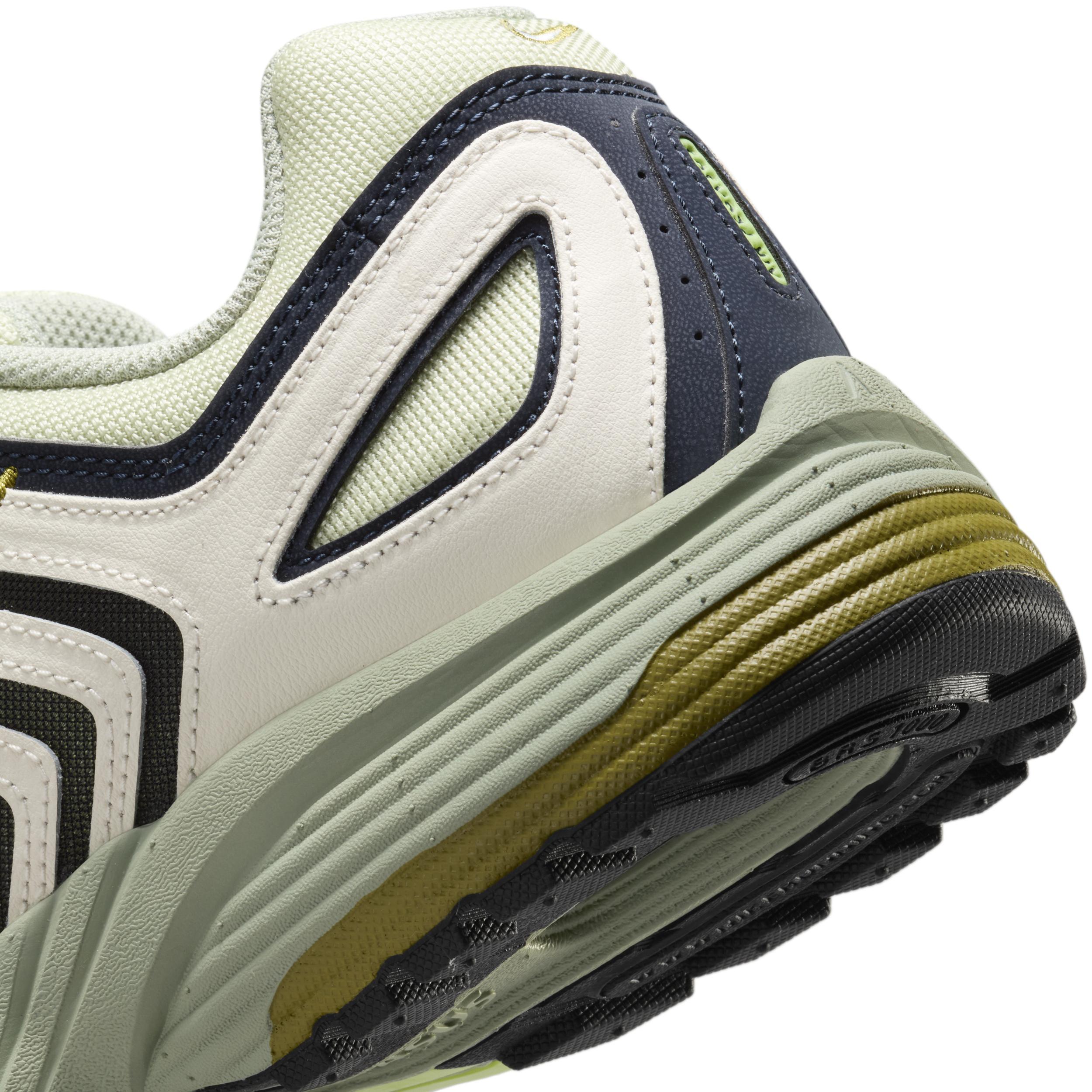 Nike Mens Air Pegasus 2005 Casual Shoes Product Image