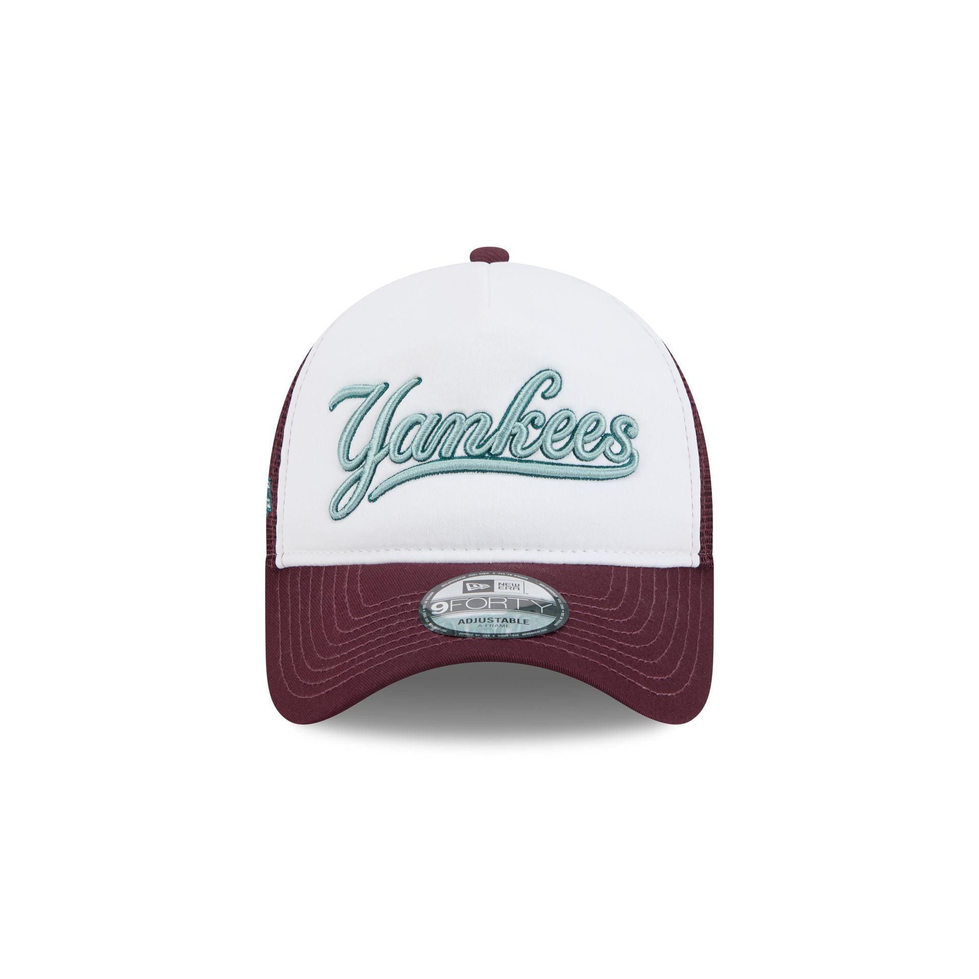 New York Yankees Optic White 9FORTY A-Frame Snapback Hat Male Product Image