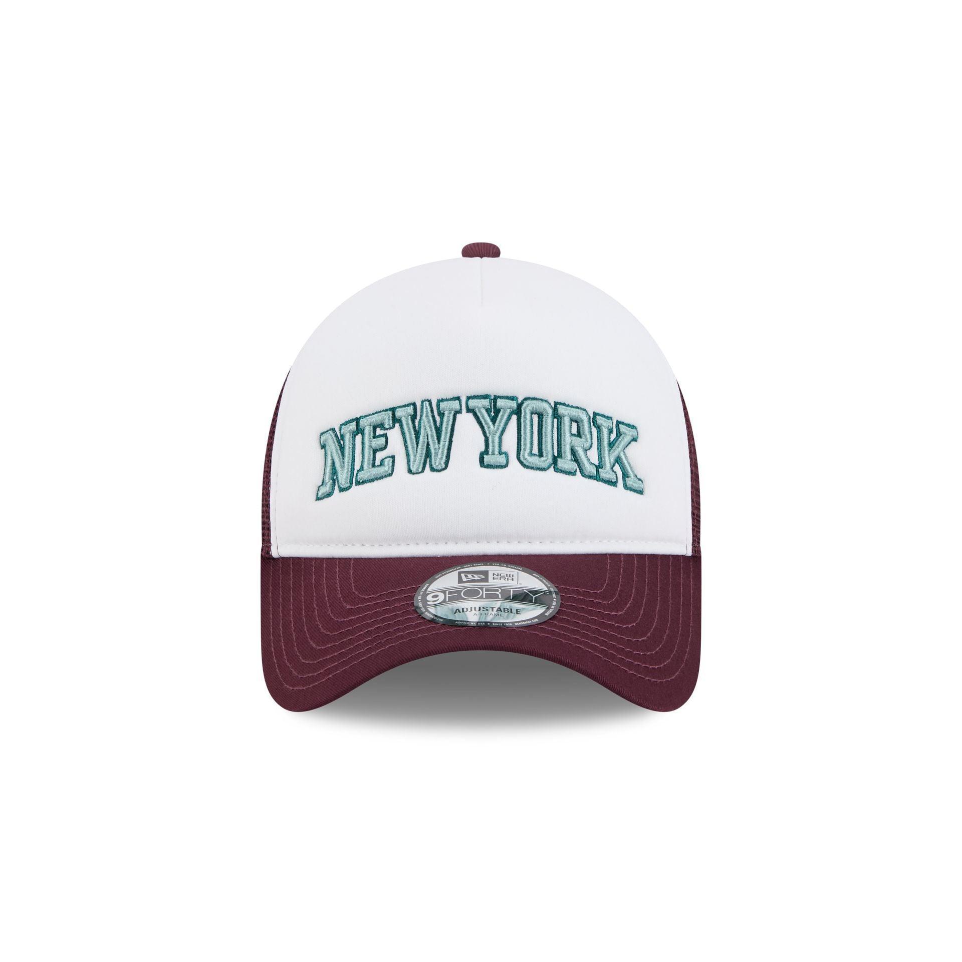 Detroit Red Wings Sport Classics 9FORTY A-Frame Trucker Hat Male Product Image