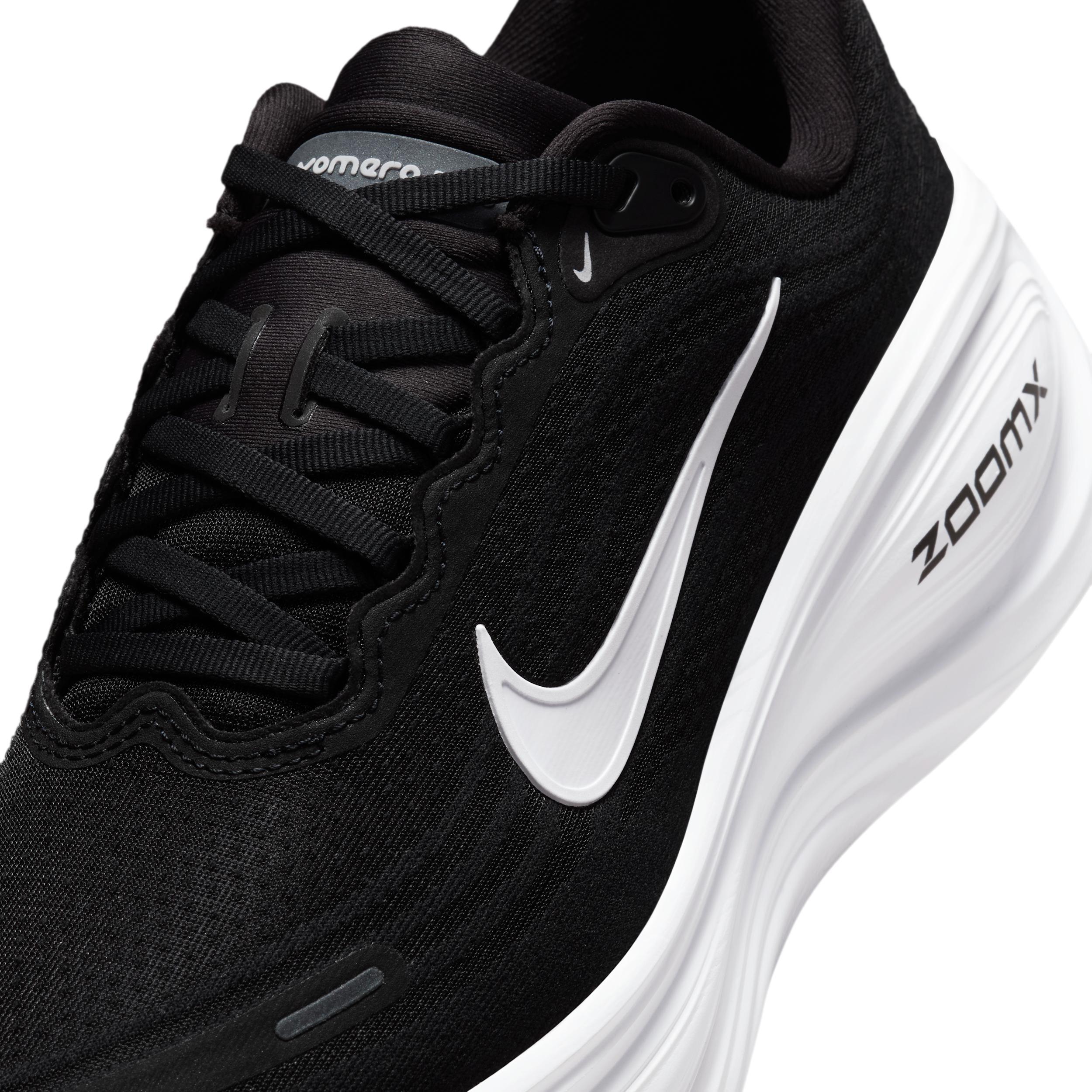 Nike Women's Vomero Plus Road Running Shoes (Extra Wide) Product Image