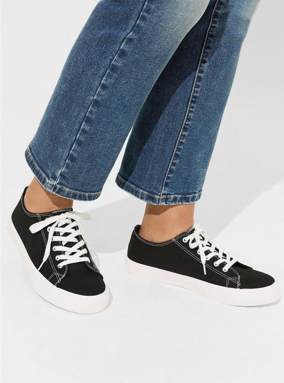 Lace-Up Sneaker (WW) Product Image