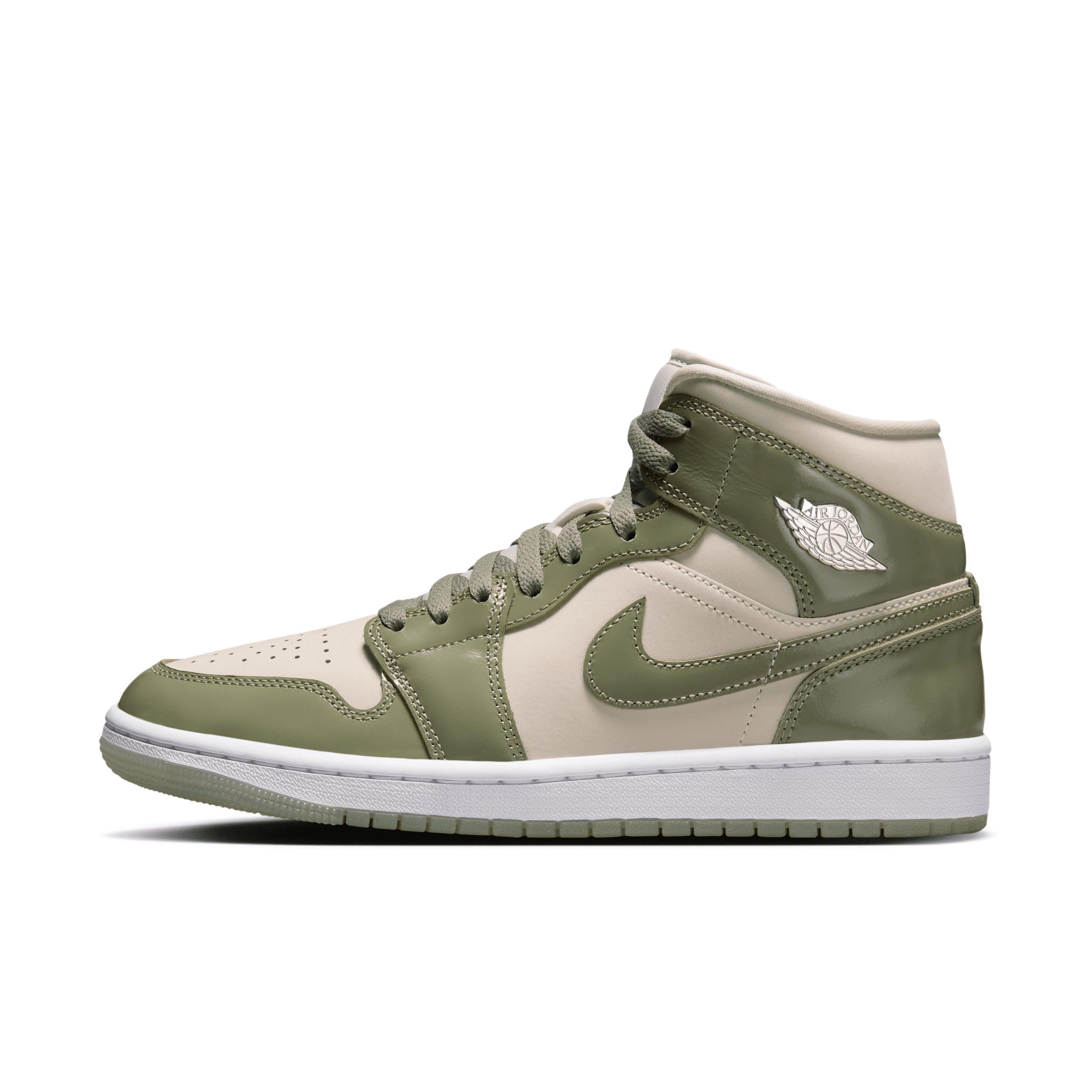 Womens Air Jordan 1 Mid SE Shoes Product Image