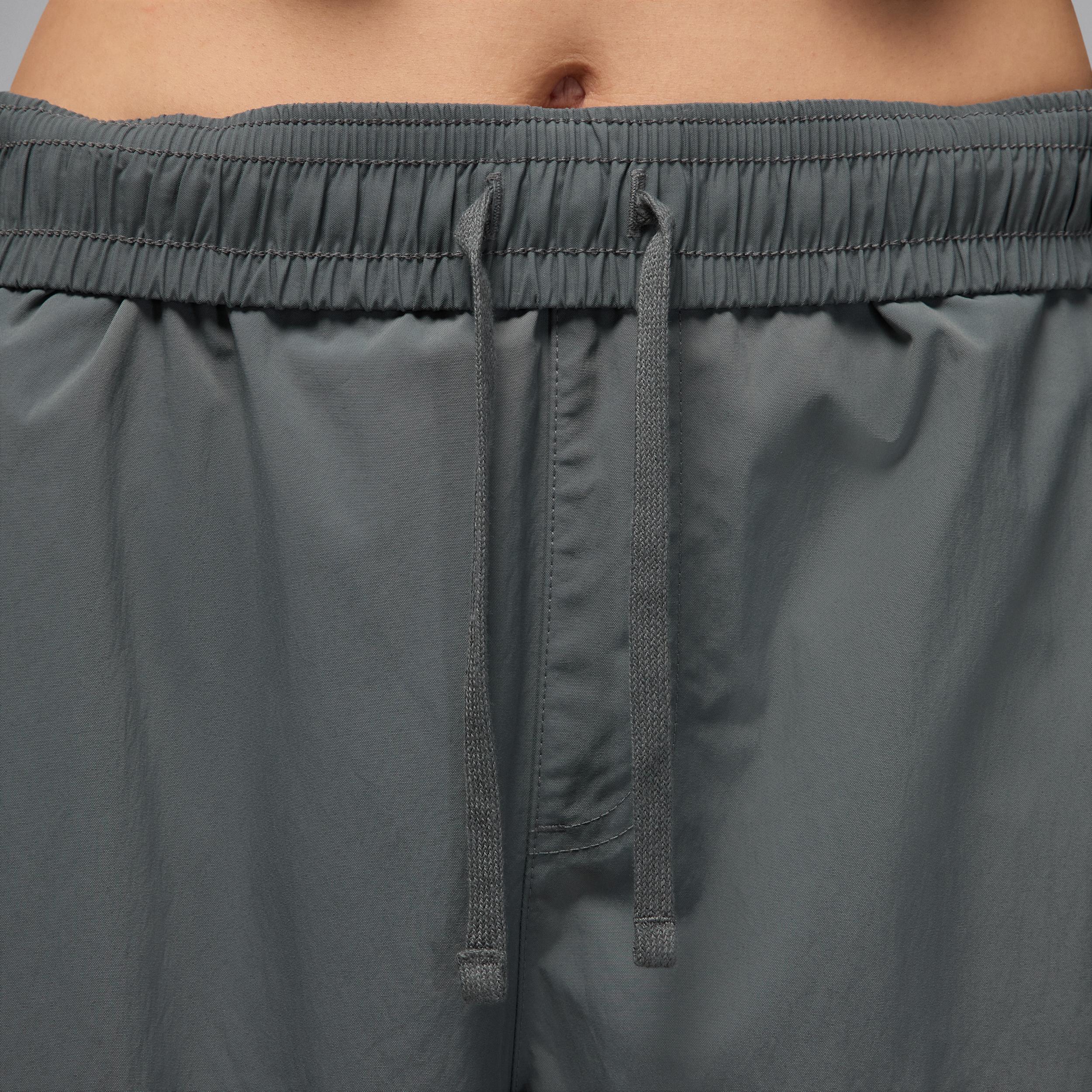 Women's Jordan Flight Chicago Parachute Pants Product Image