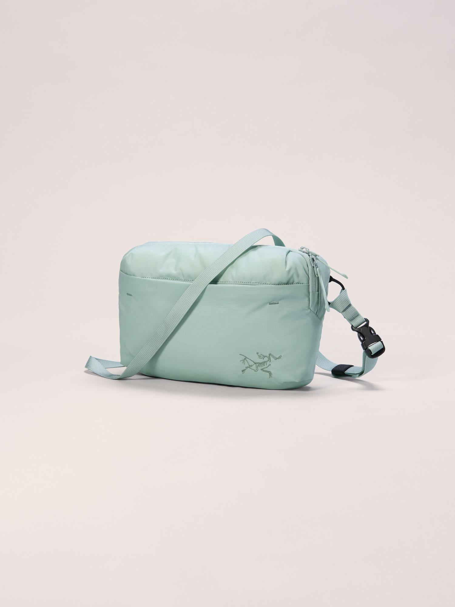 Heliad Crossbody Bag Product Image
