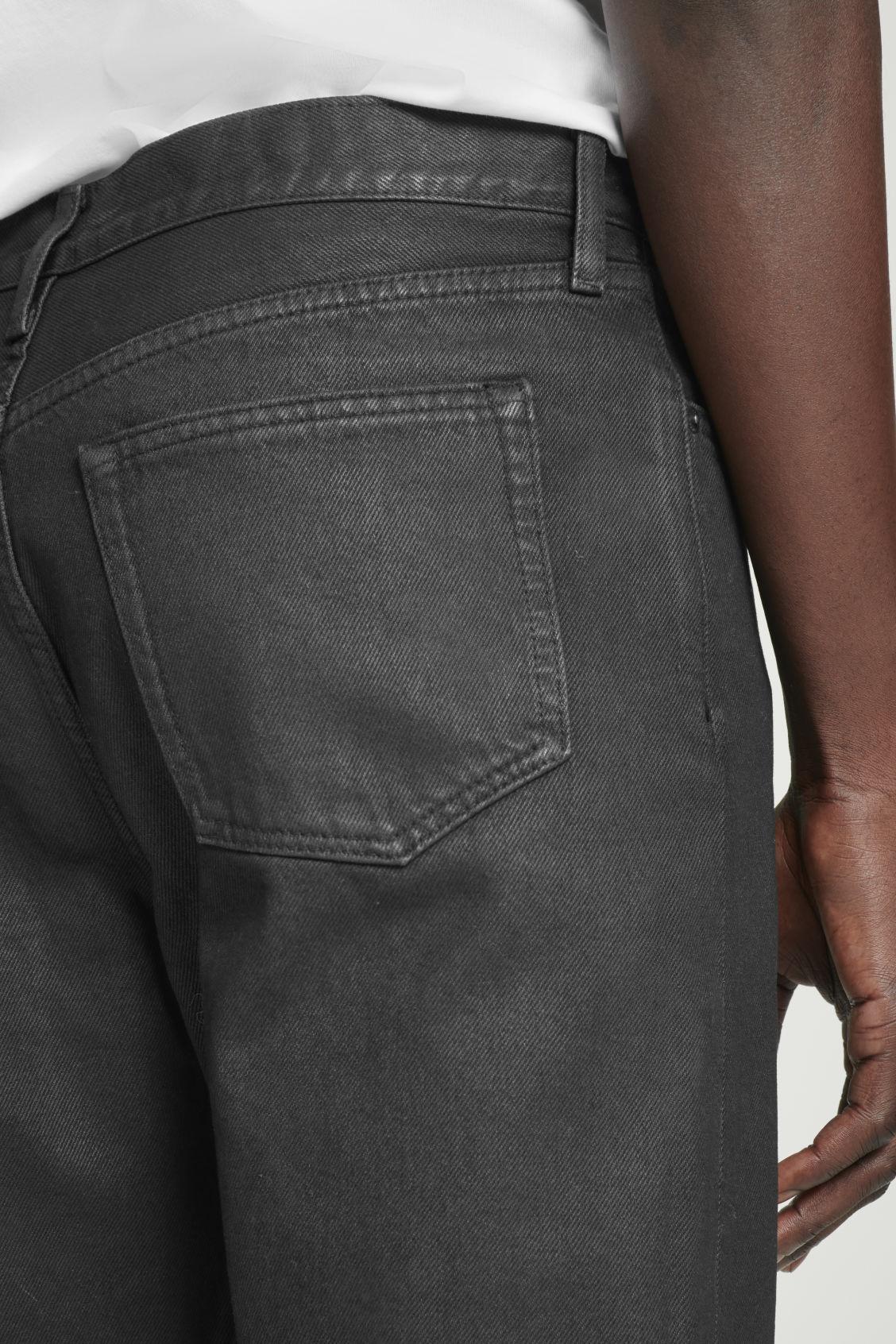 SIGNATURE STRAIGHT-LEG JEANS Product Image