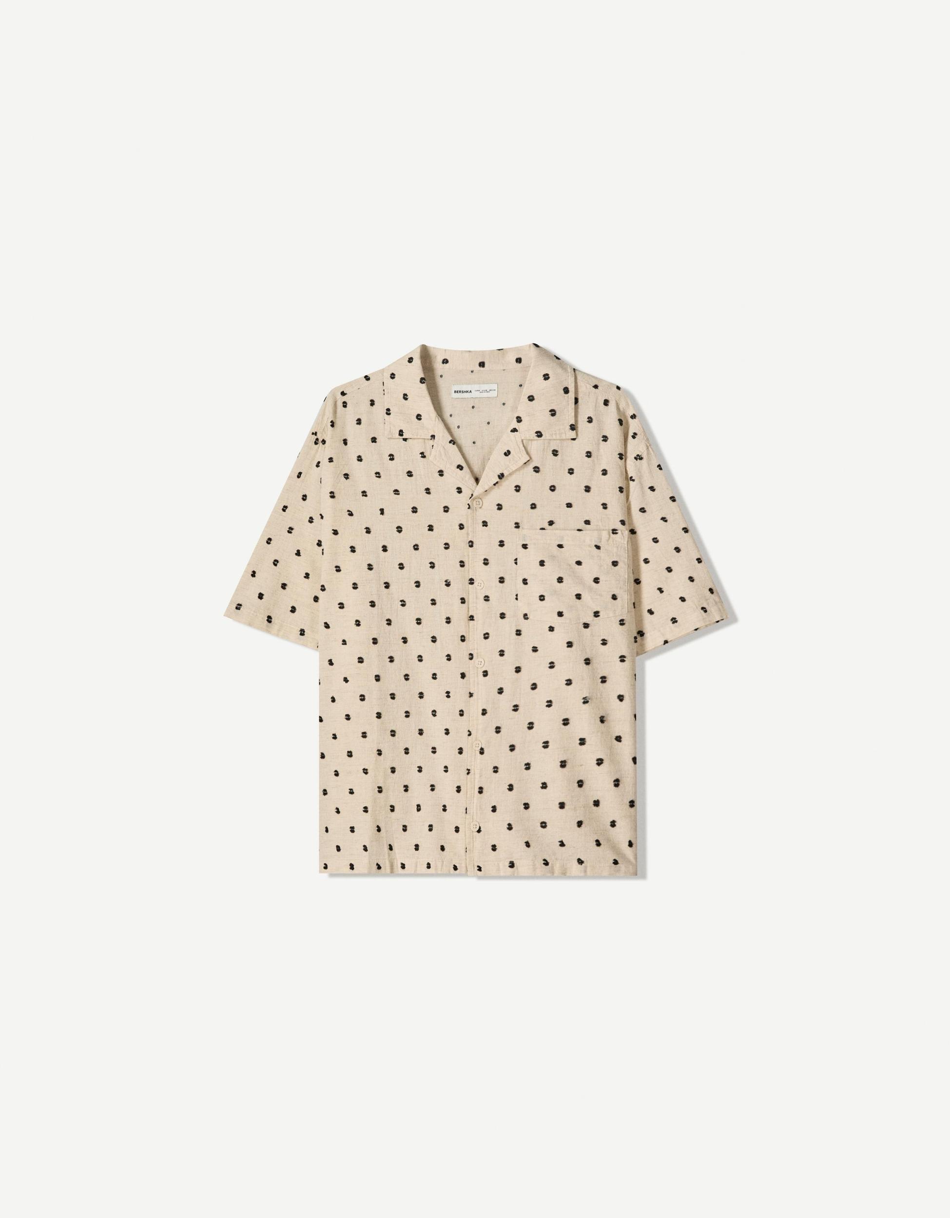 Embroidered short sleeve shirt Product Image