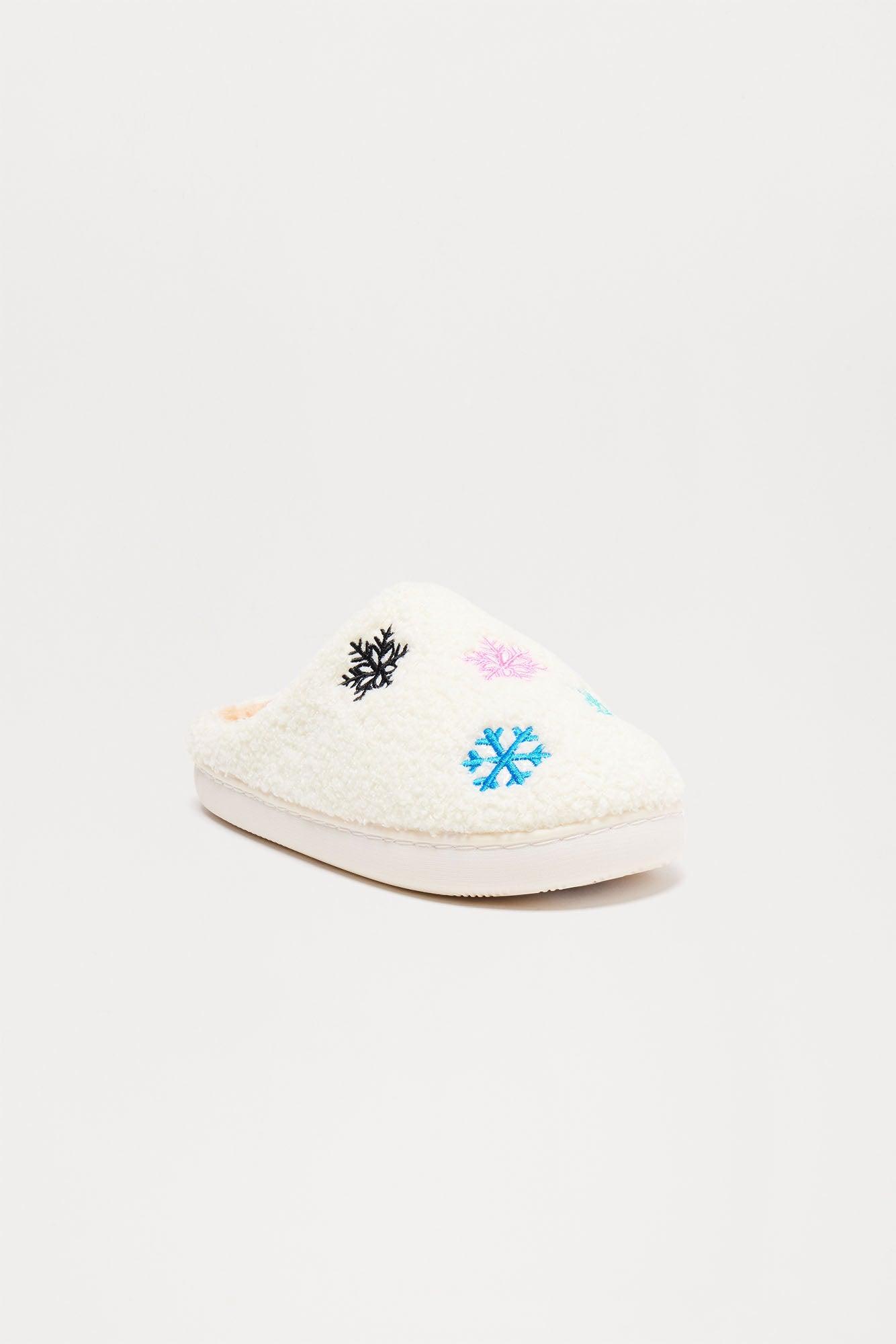 Snowflake Cutie Slippers - White/combo Product Image