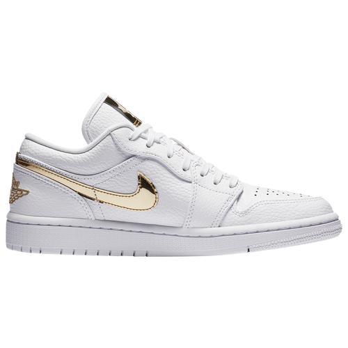 Womens Air Retro 1 Low SE Casual Shoes Product Image