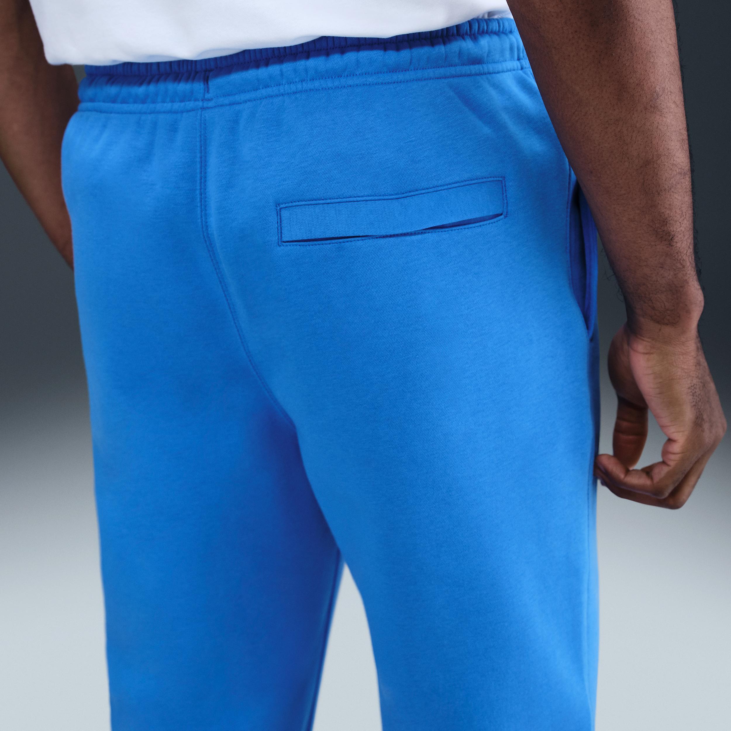 Nike Men's Club Jogger Pants Product Image