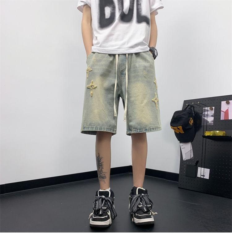 Drawstring Waist Star Applique Washed Denim Shorts Product Image