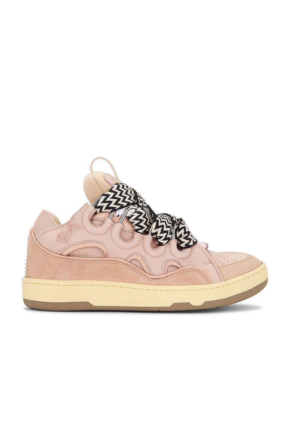 Curb Sneaker Product Image