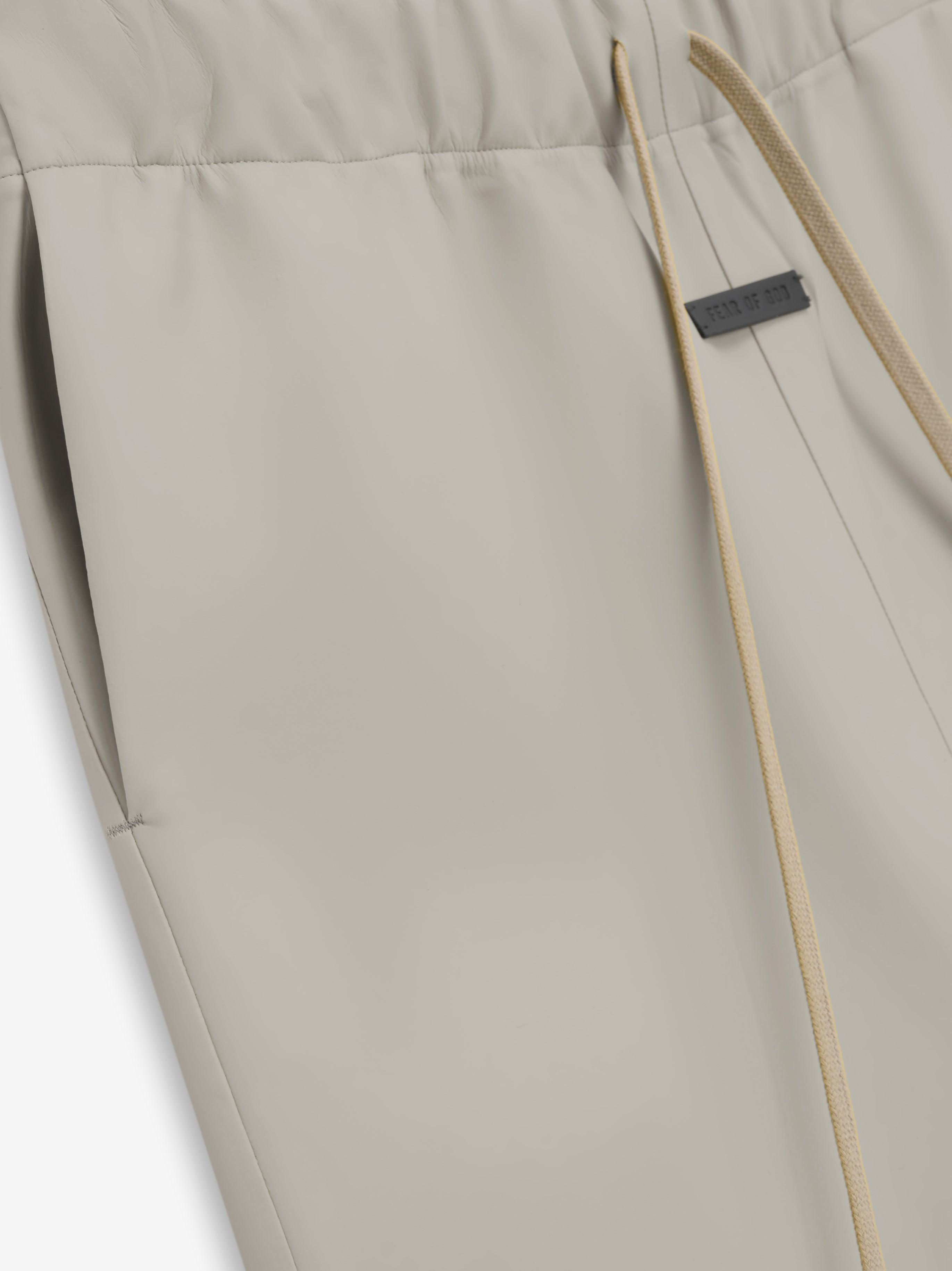 Rubberized Knee Pleat Wide Leg Pant Male Product Image