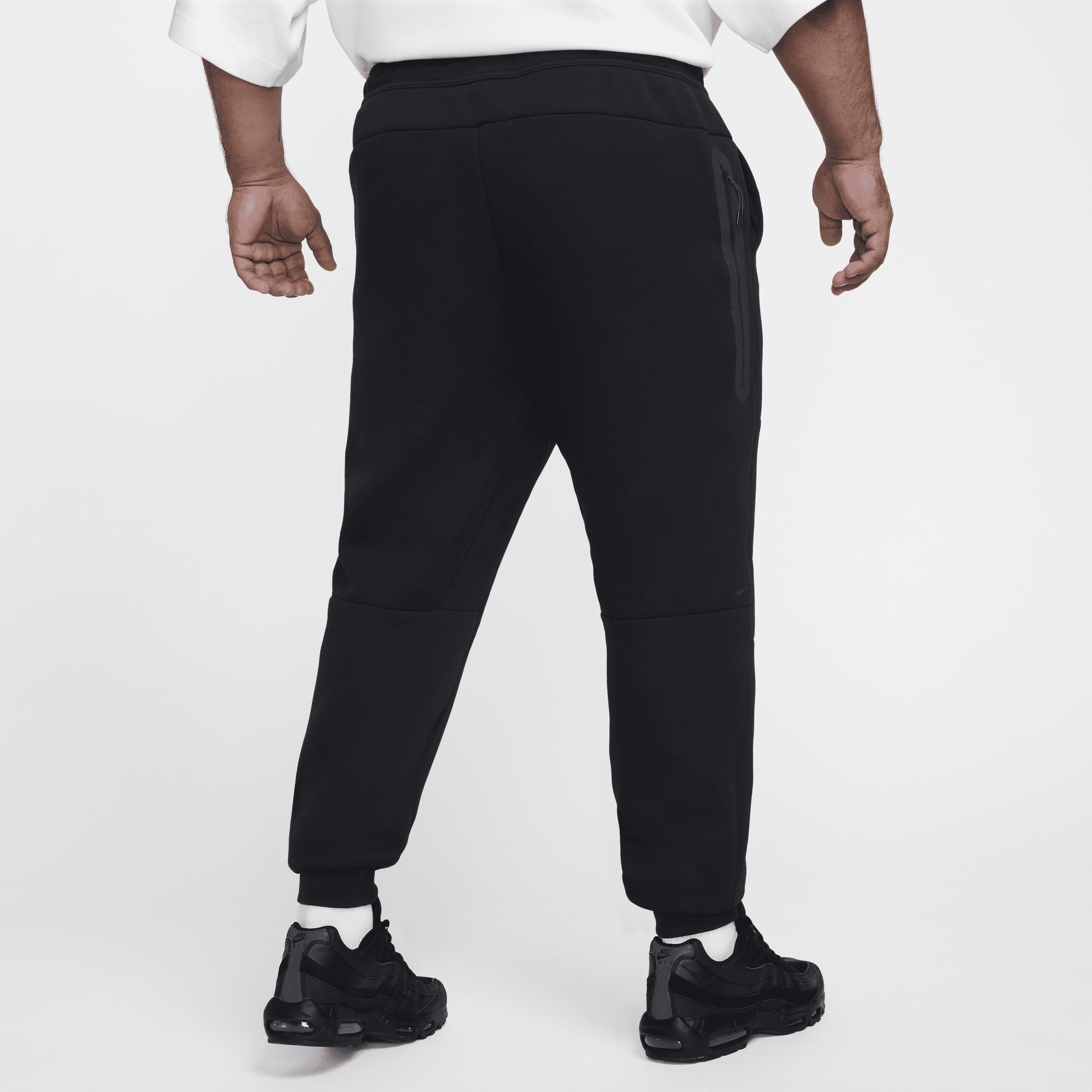 Nike Men's Tech Fleece Jogger Pants Product Image