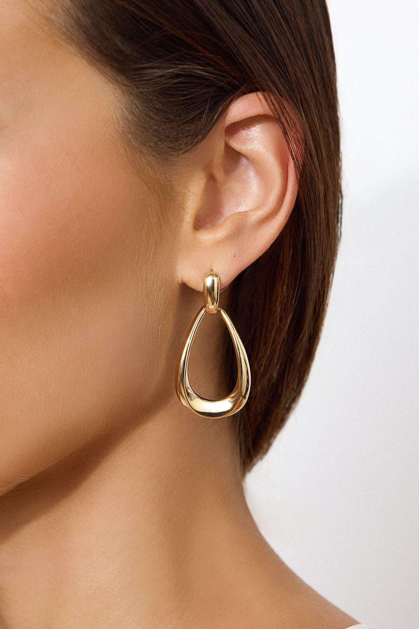 Dahlia Earrings Gold Product Image
