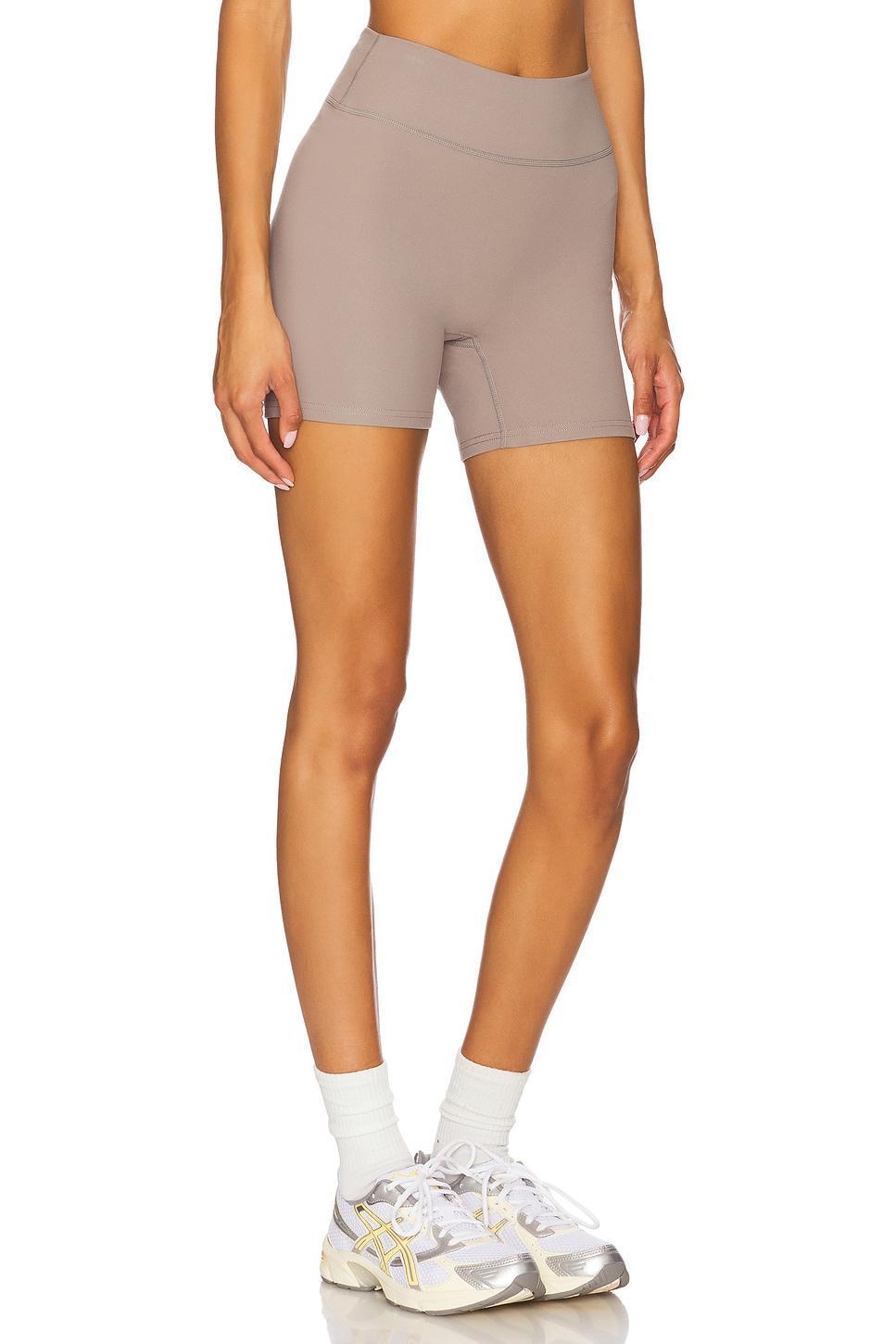 The Essentials Short 437 Product Image