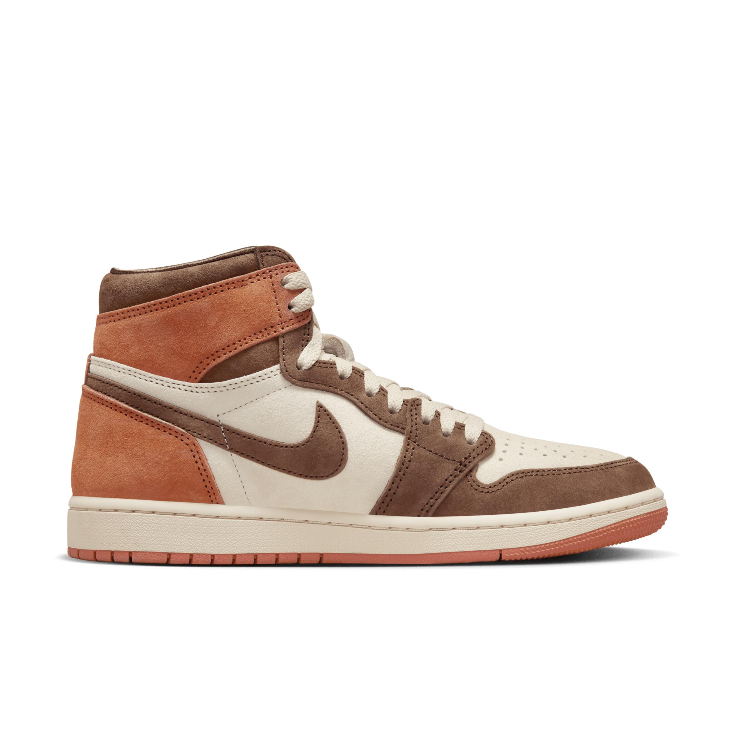 Jordan Womens Jordan Retro 1 High OG - Womens Basketball Shoes Product Image