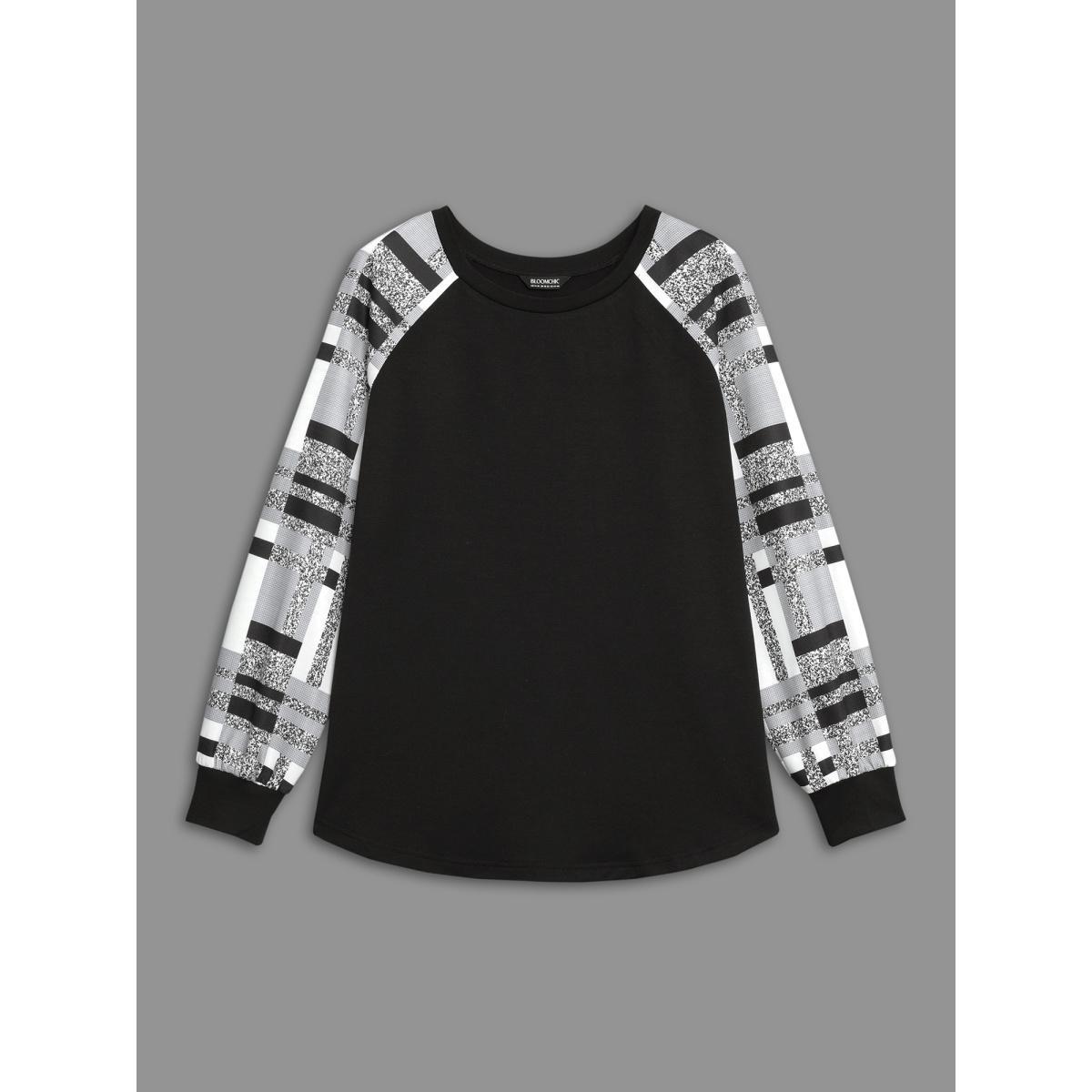 Plus Size Colorblock Contrast Raglan Sleeve Sweatshirt Women Black Casual Contrast Loose Round Neck Everyday Sweatshirts BloomChic 12/L Product Image