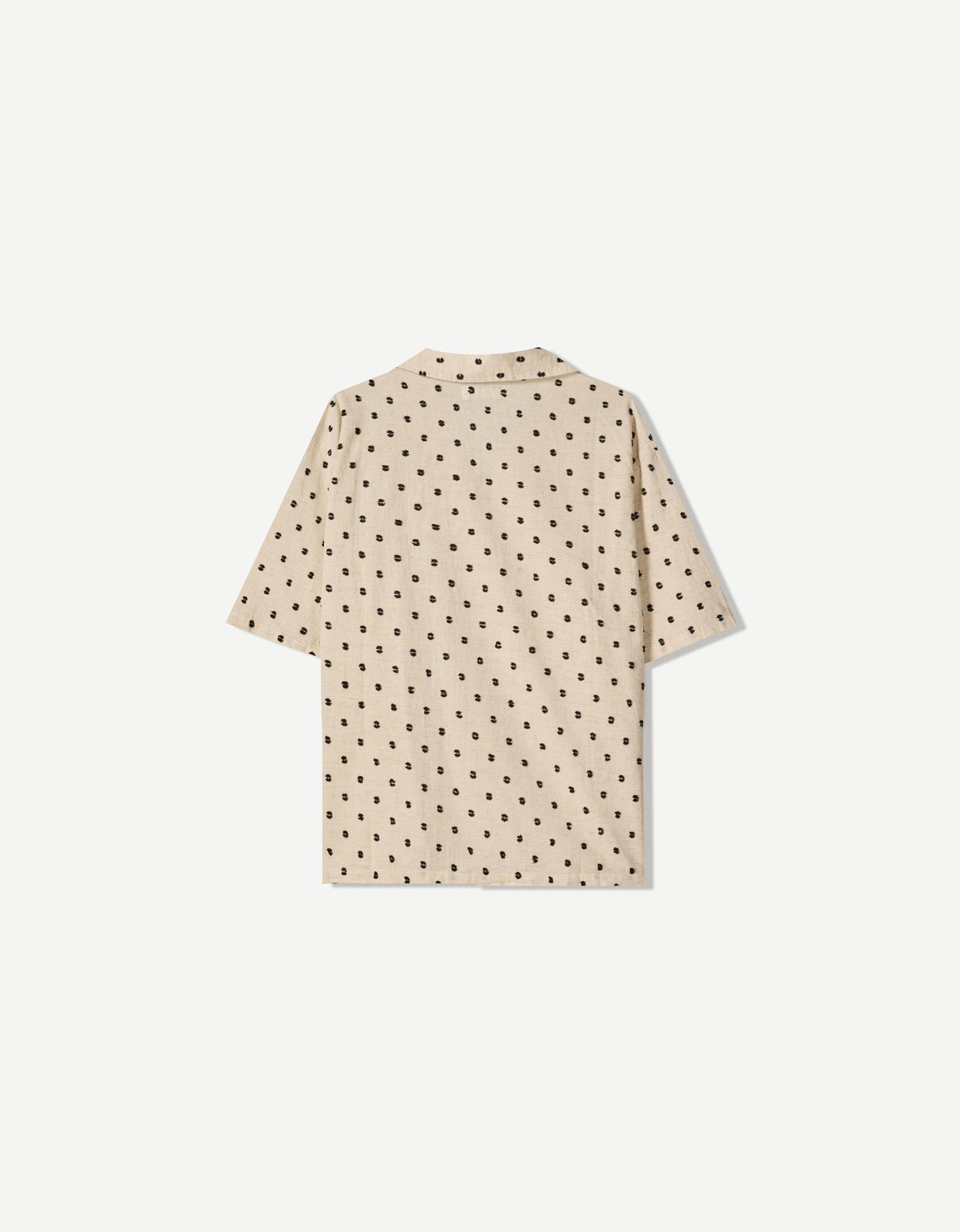 Embroidered short sleeve shirt Product Image