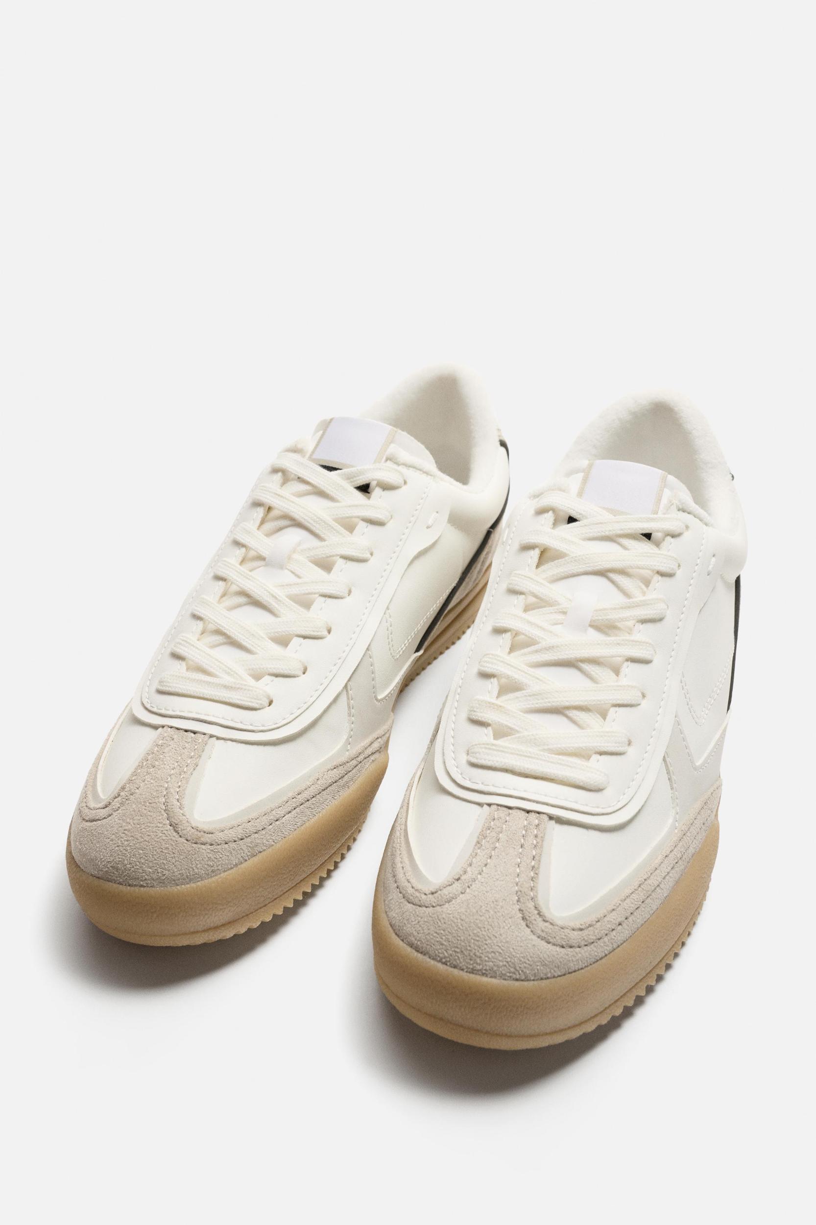 RETRO STYLE SNEAKERS Product Image