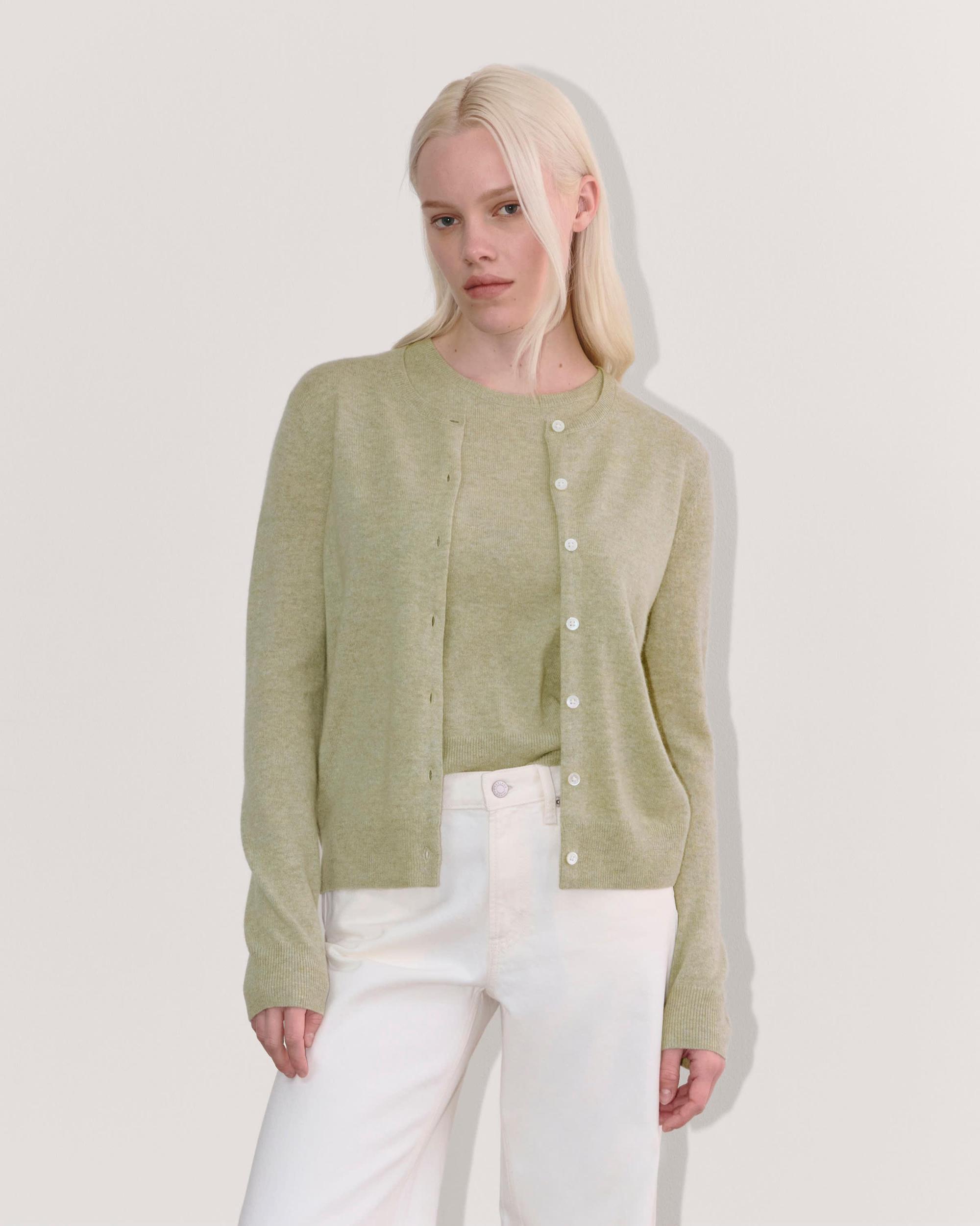 The Classic Cardigan in Cashmere Product Image