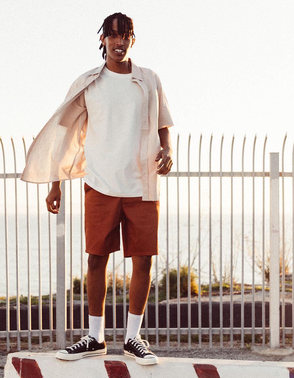 RSQ Mens Mid Length 9" Chino Shorts Product Image