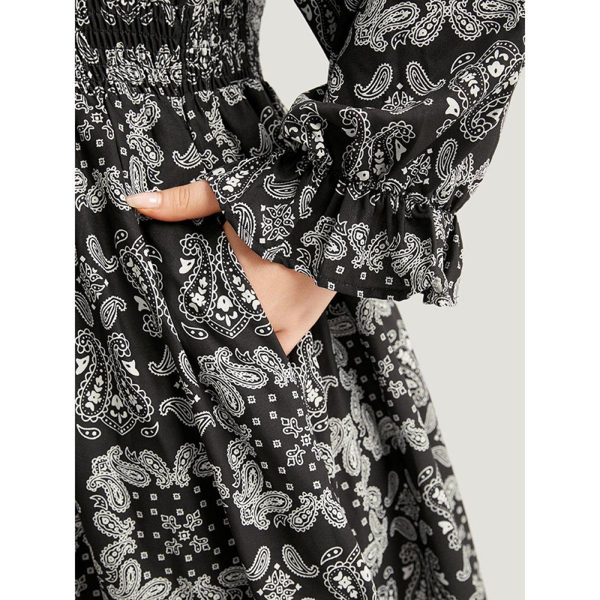 Plus Size Moroccan Print Shirred Pocket Dress Black Women Vacation Printed V-neck Long Sleeve Curvy Midi Dress BloomChic 26/4X Product Image