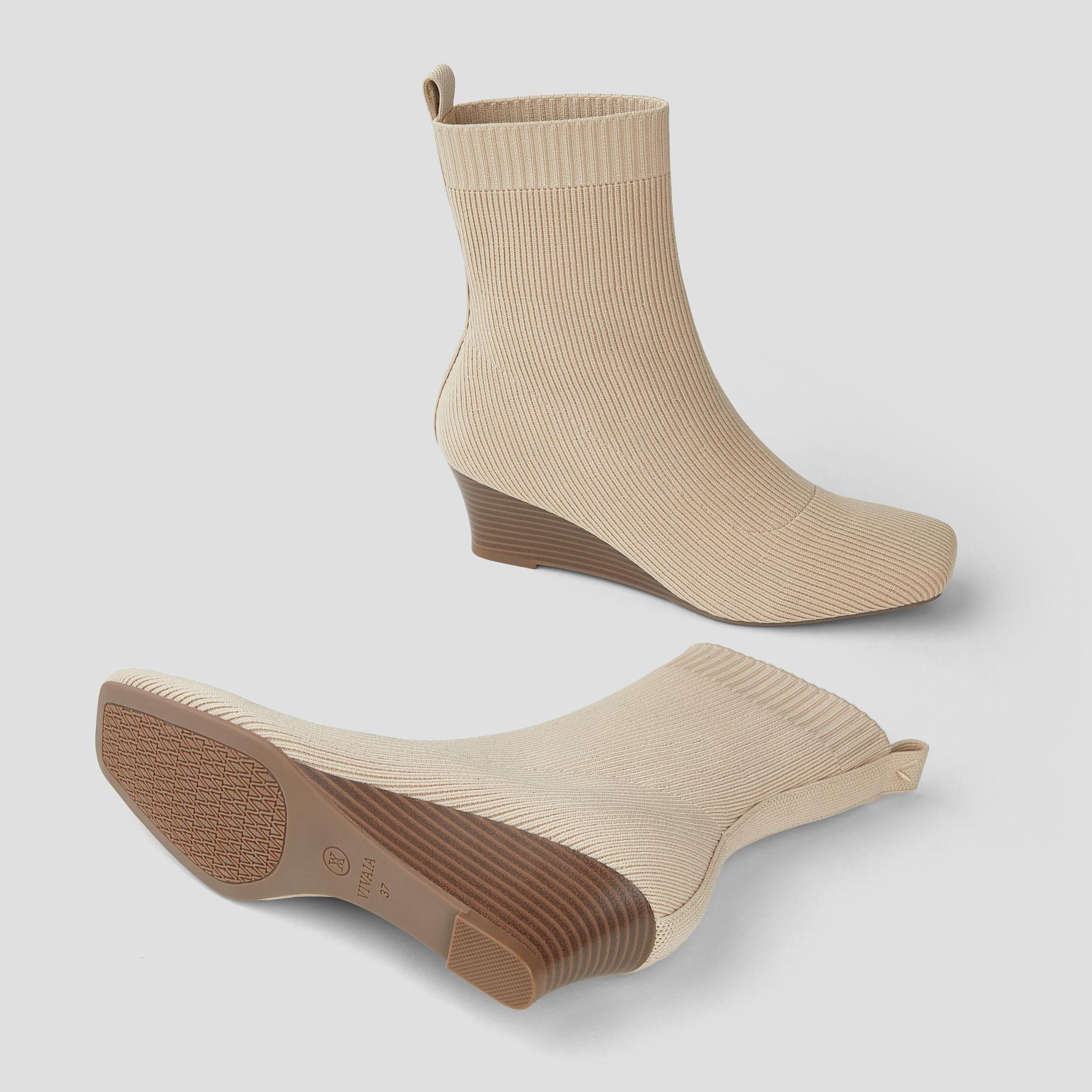 Square-Toe Water-Repellent Heeled Boots (Rafaella) Product Image