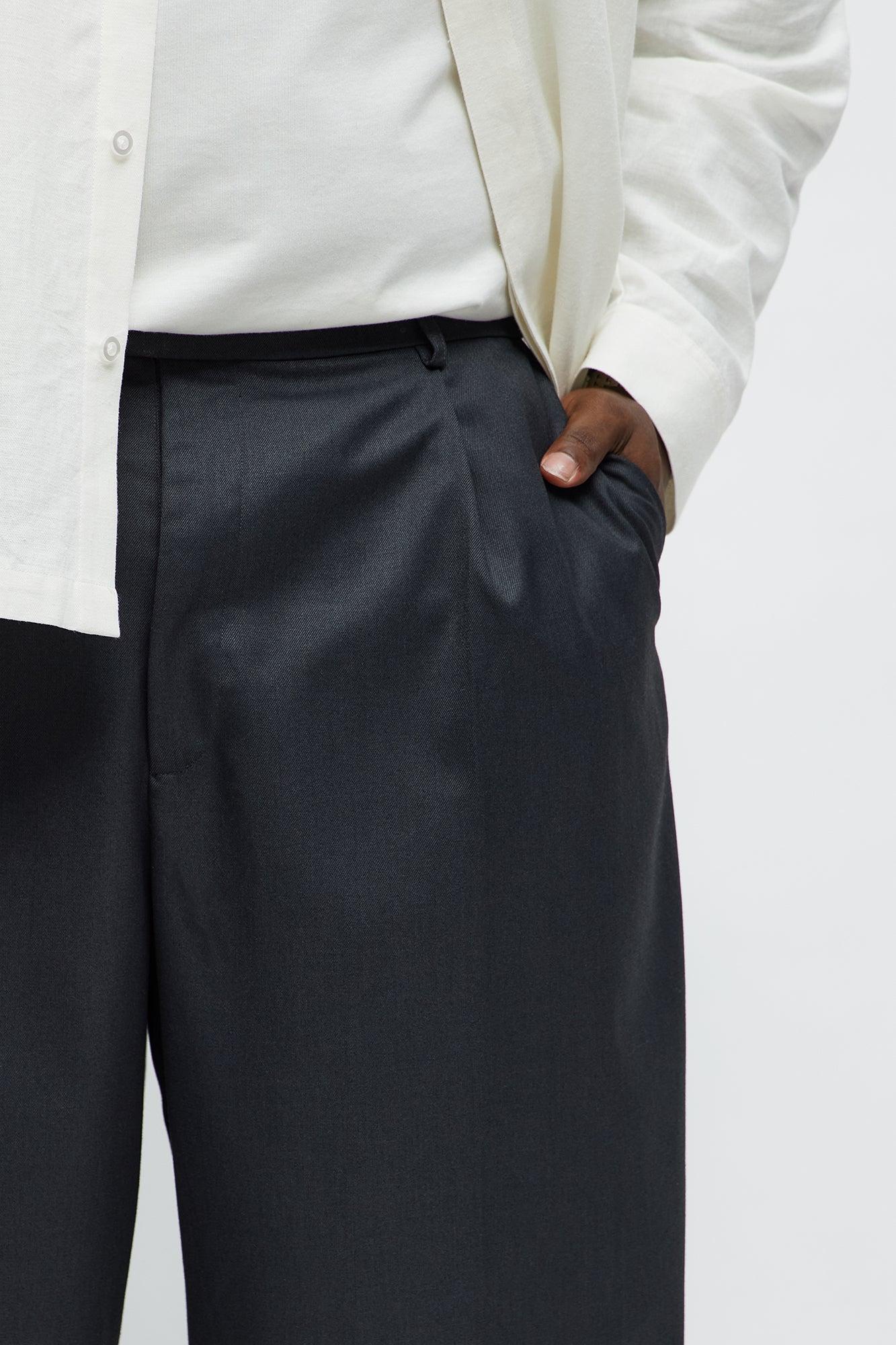 Baggy Pleated Trouser Shorts - Grey Product Image