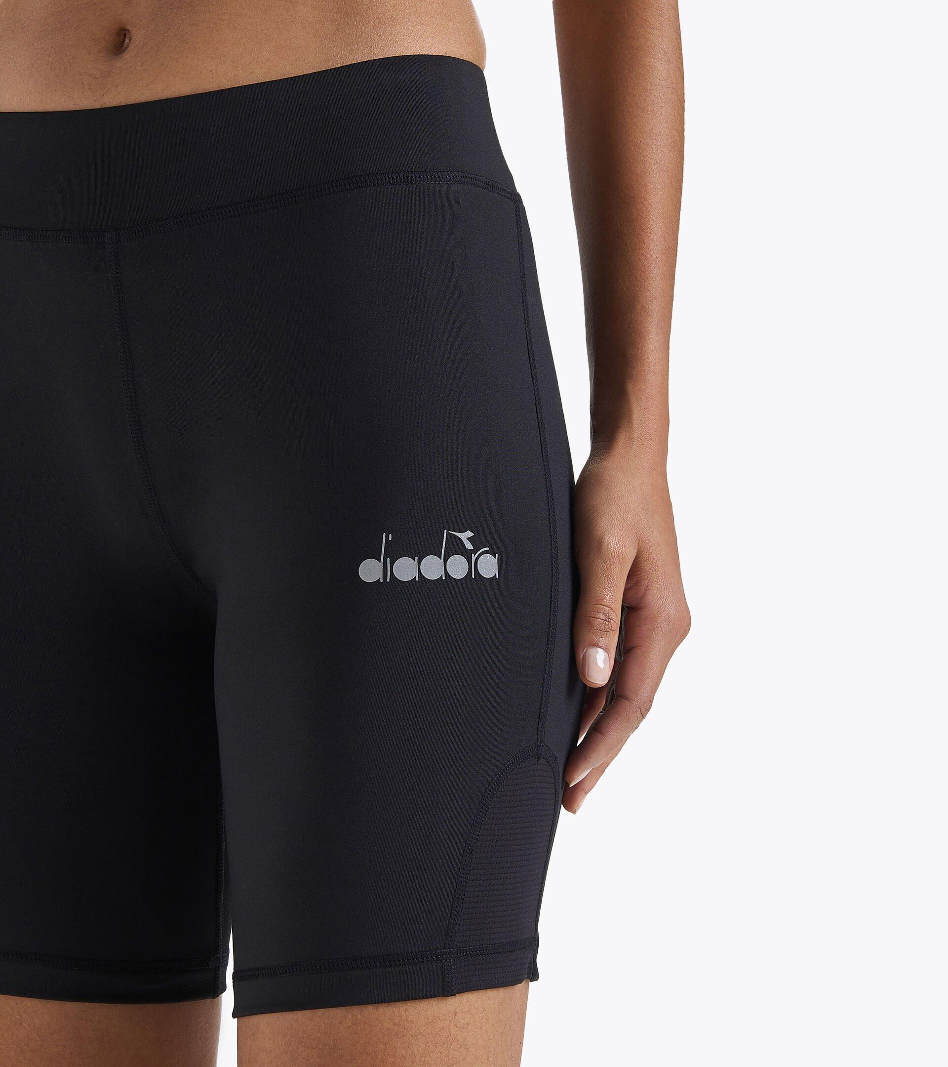 L. SHORT TIGHTS Product Image