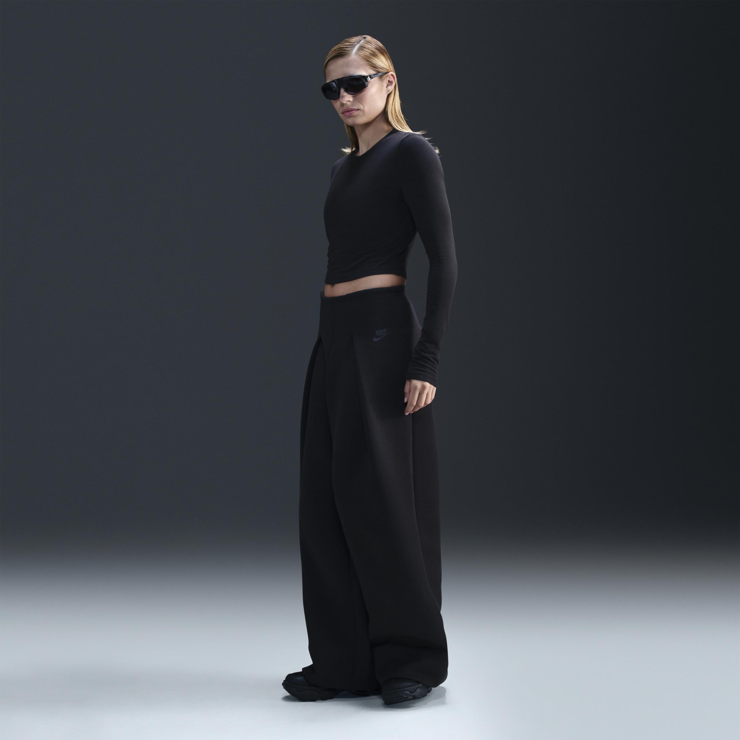 Women's Nike Sportswear Chill Knit Slim Long-Sleeve Cropped Top Product Image