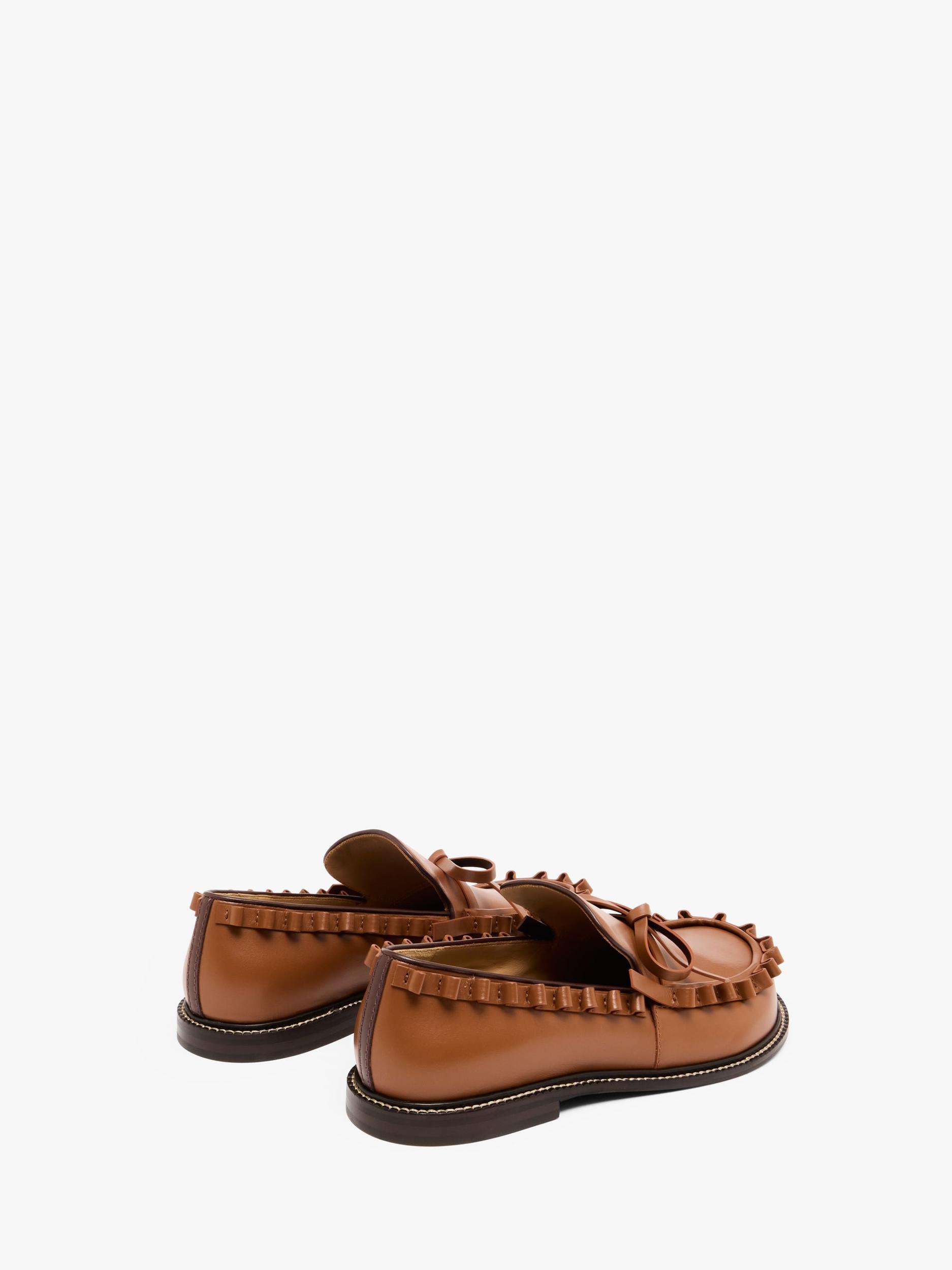 RUFFLE LEATHER MOCCASSIN Product Image