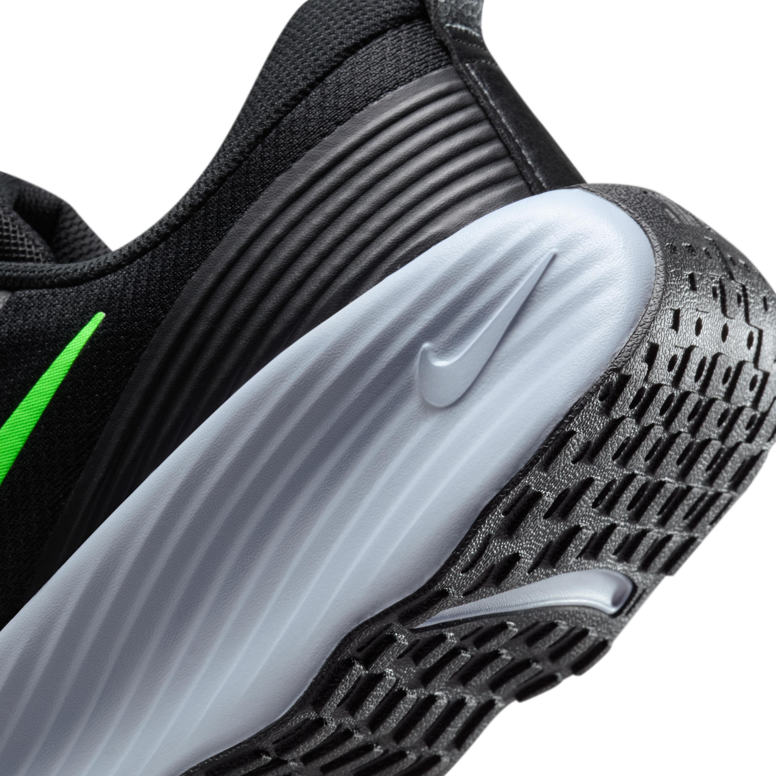 Nike Men's Promina Walking Shoes Product Image