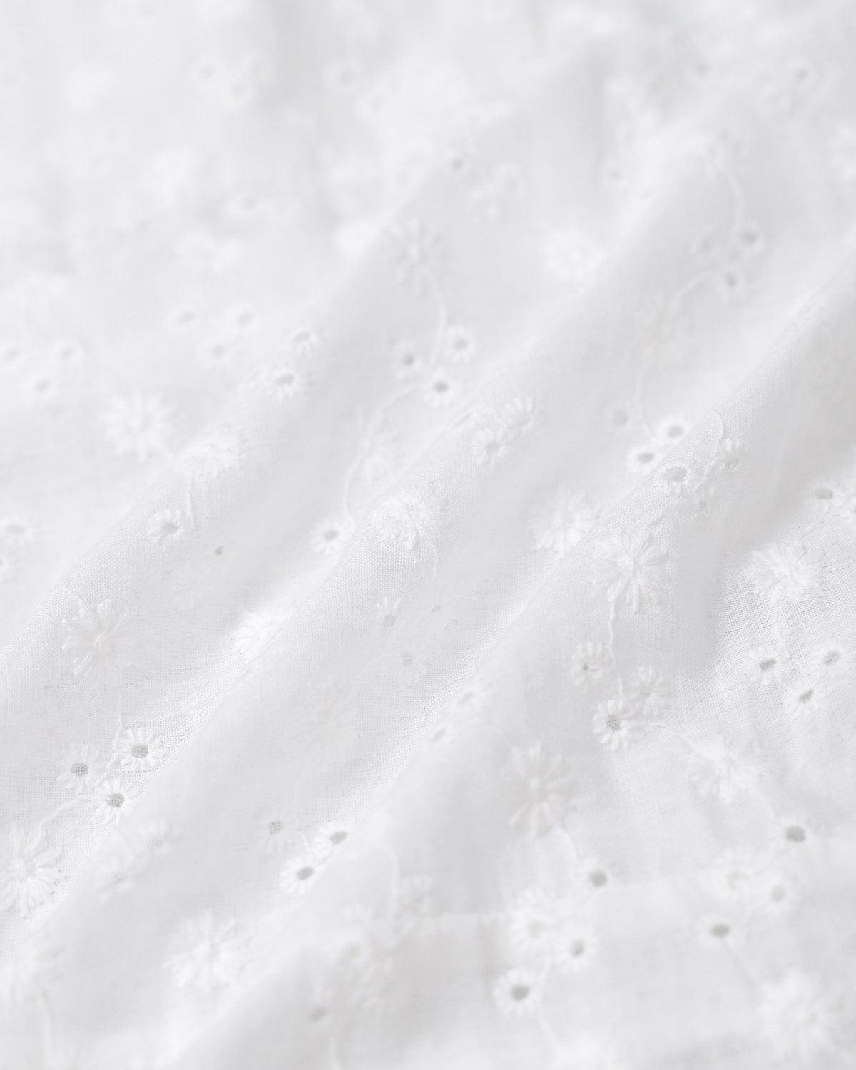 White Sweetheart Neck Puffed Sleeve Blouse Product Image