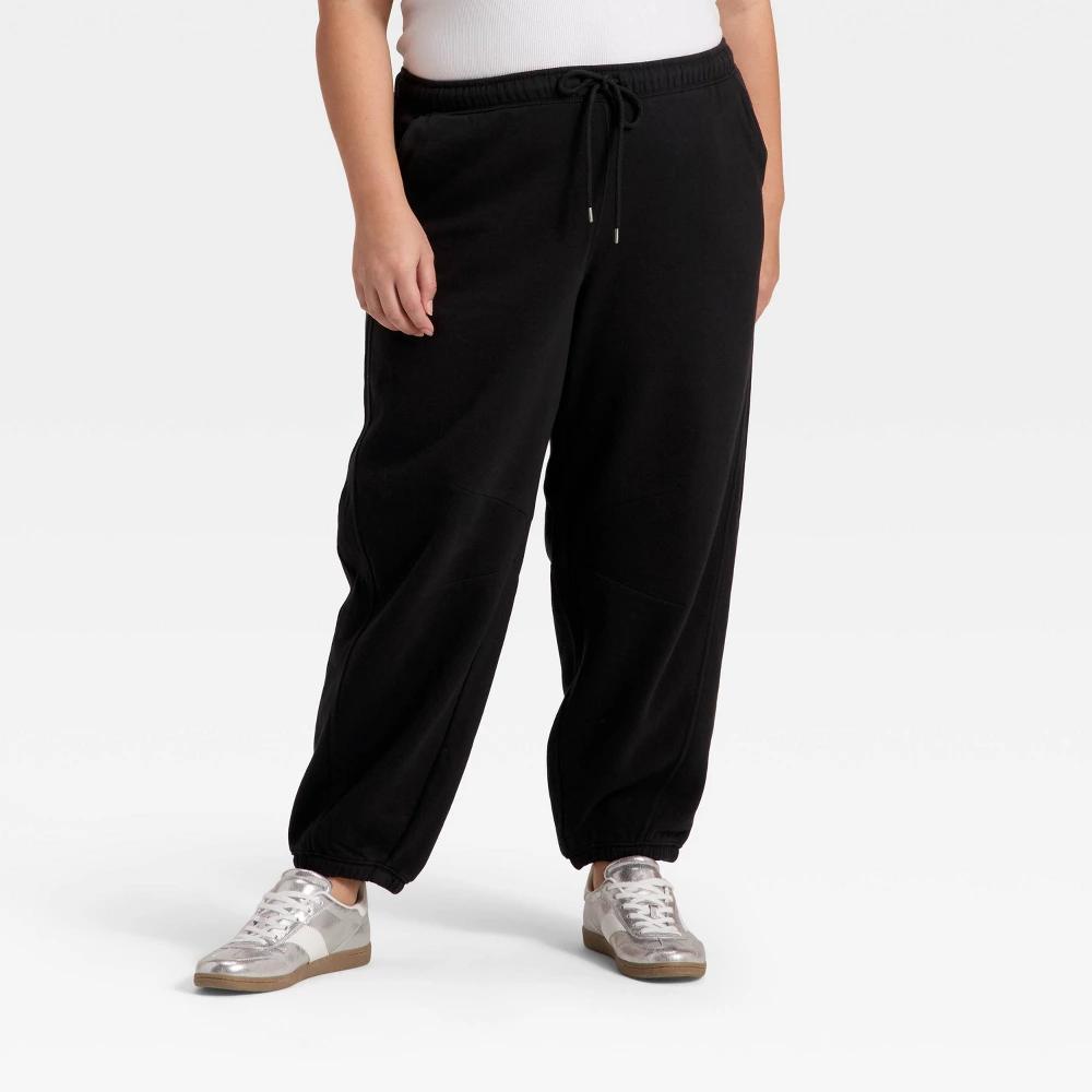 Women's High-Rise Barrel Leg Sweatpants - Universal Thread™ Product Image
