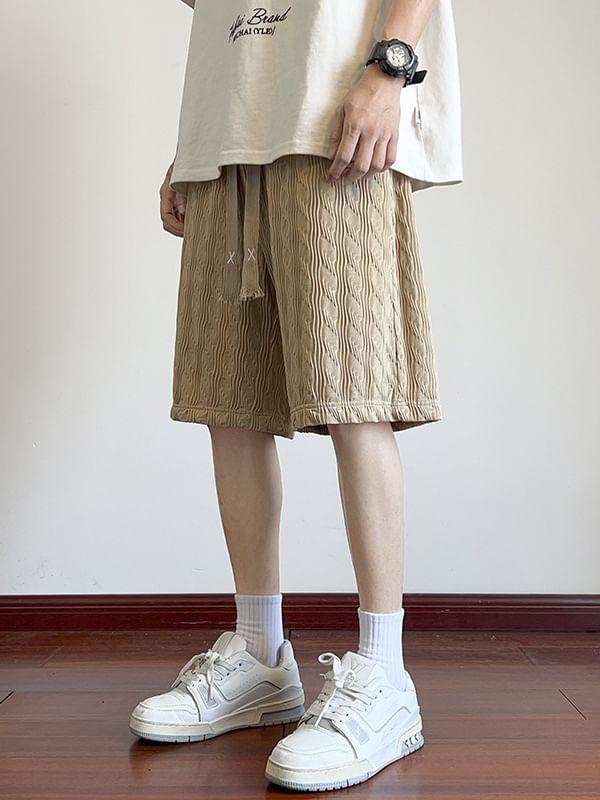 Mid Rise Patterned Shorts Product Image